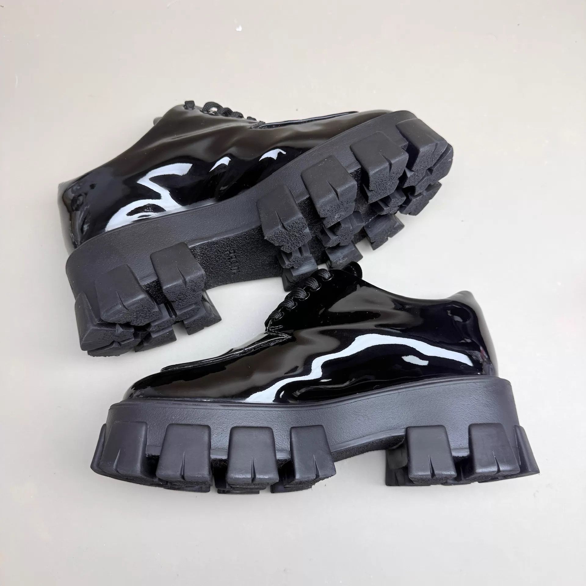Prada Prada Women's Black Patent Platform Gear Shoe 95 New 36.5 Size US 6 / IT 36 - 5 Thumbnail