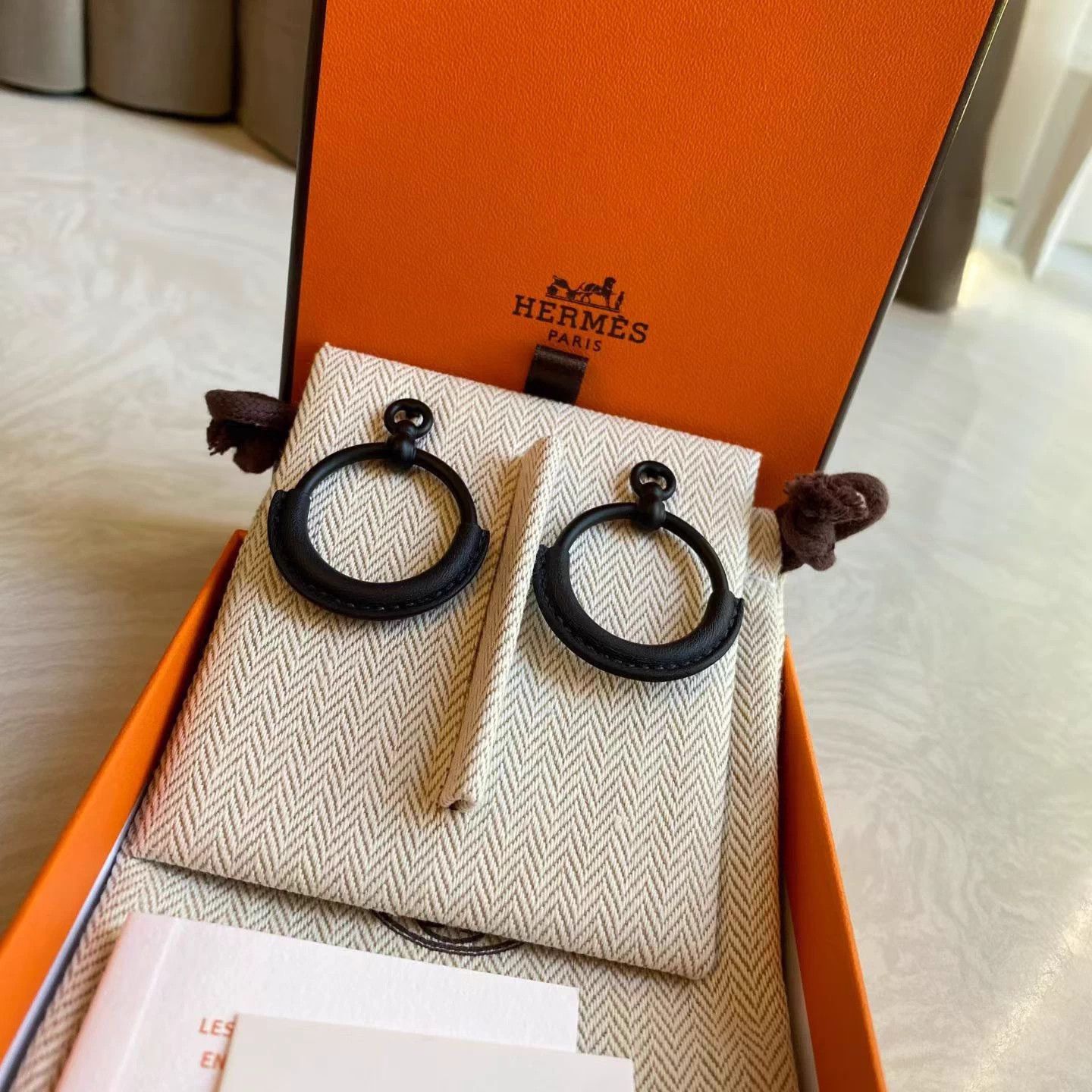 Hermes Hermes Black Loop Earrings New Box+Dust Bag AH308 Size ONE SIZE - 2 Thumbnail