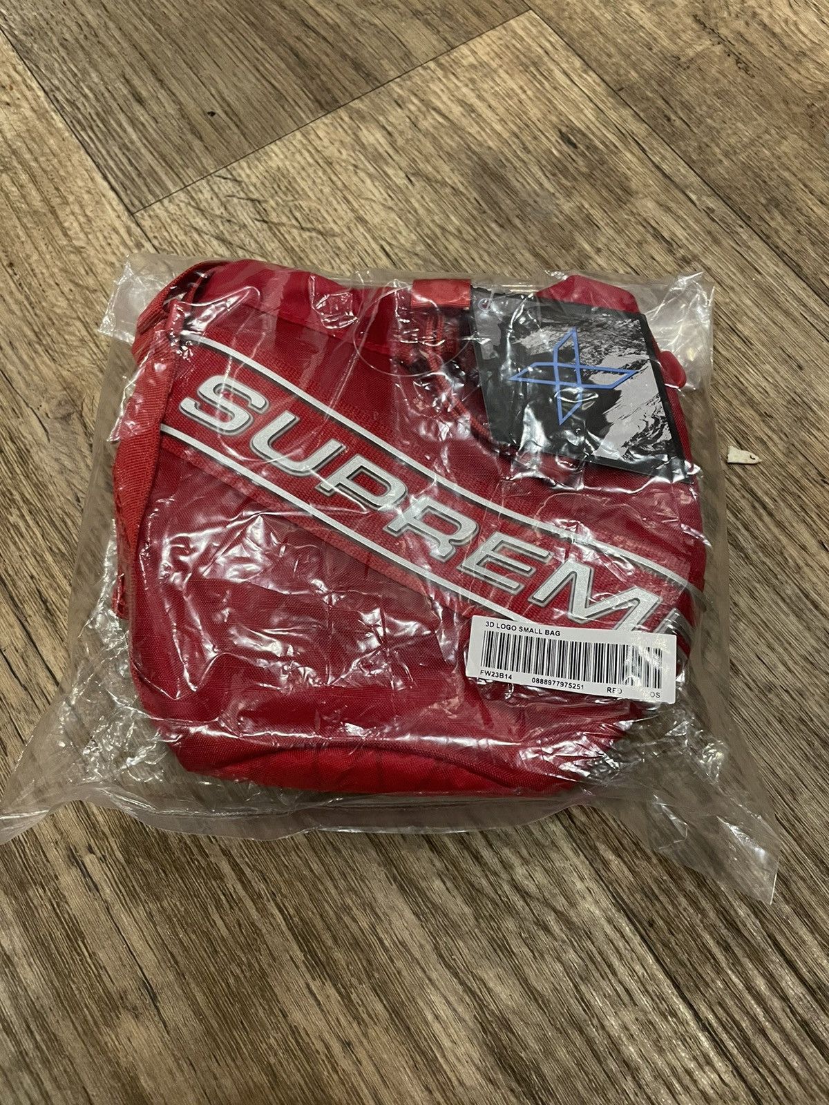 Supreme Supreme Small Cinch Pouch Red | Grailed