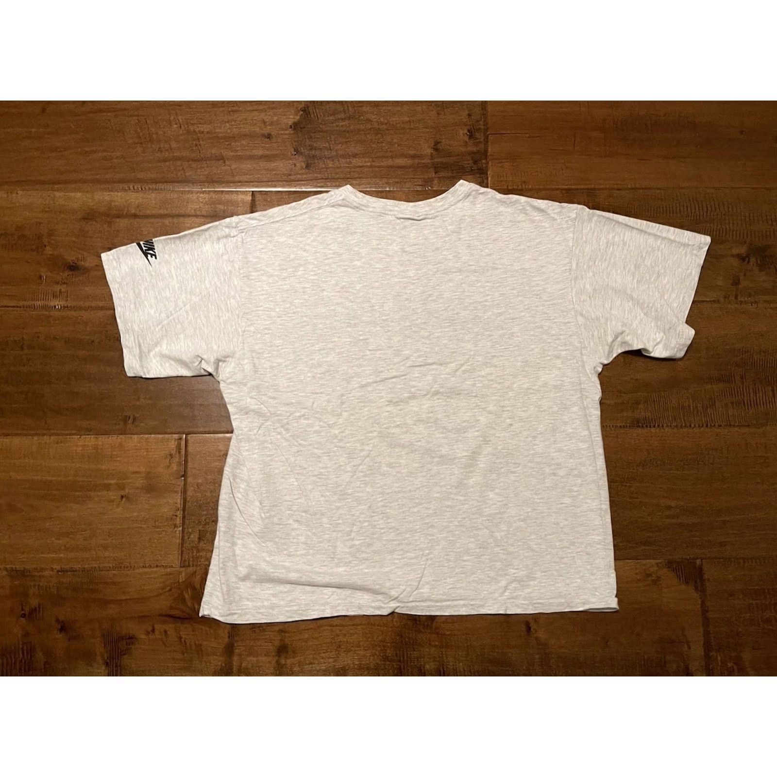 Nike VINTAGE Nike Town Chicago USA Gray S/S Tee T-Shirt Adult L/XL Shirt Mens Timeframe 1990s Size US L / EU 52-54 / 3 - 4 Thumbnail