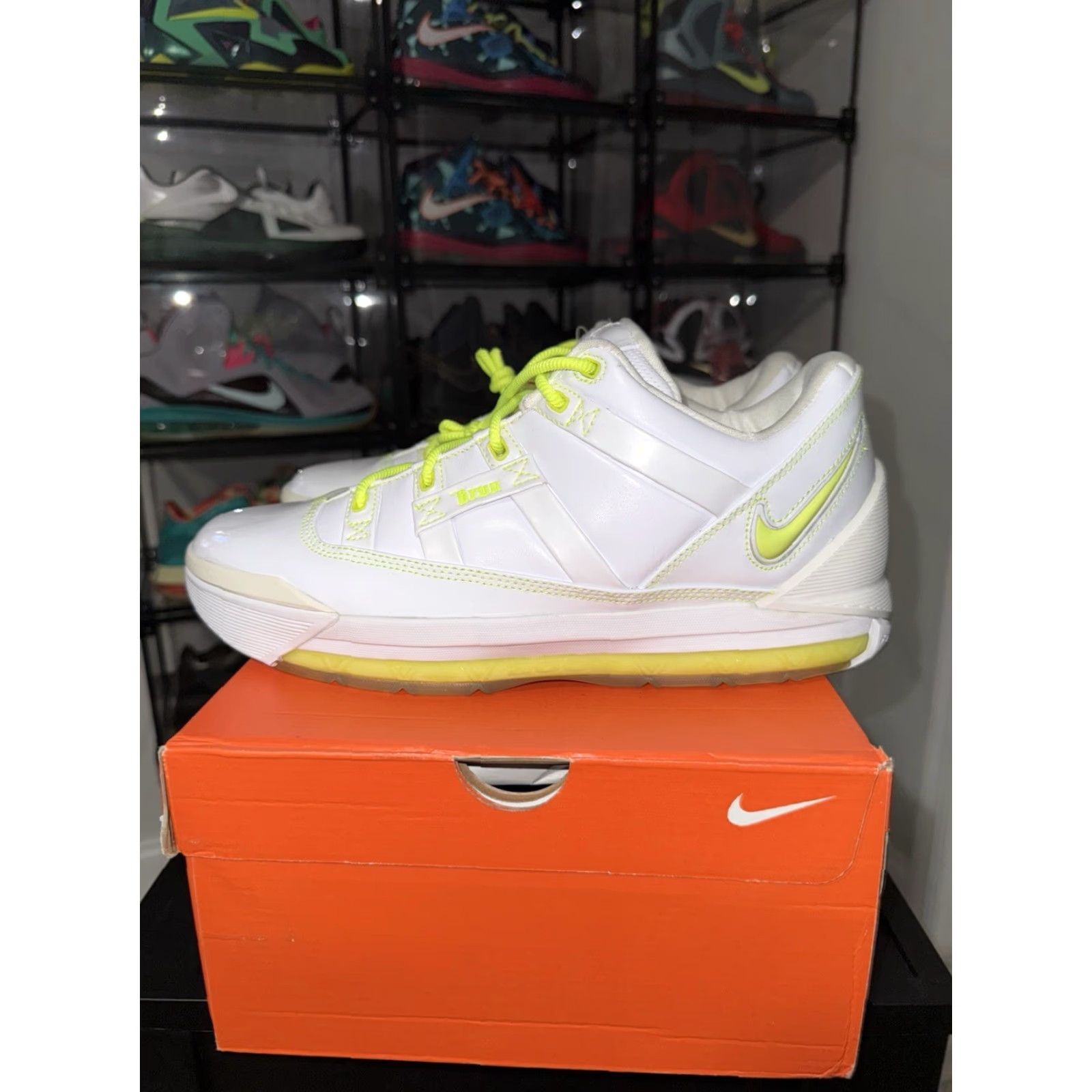 Nike Nike LeBron Sneaker Low Top Mens 10.5 White Neon 1990s 3 III Low Voltage Four Horseman PE Promo Sample Voltage Neon Shoe Best 10.5 Mens Size US 11 / EU 44 - 4 Thumbnail