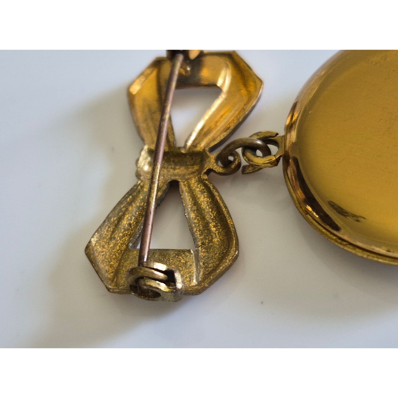 Other Antique Guilloche Bow Hanging Locket Brooch Size ONE SIZE - 4 Thumbnail