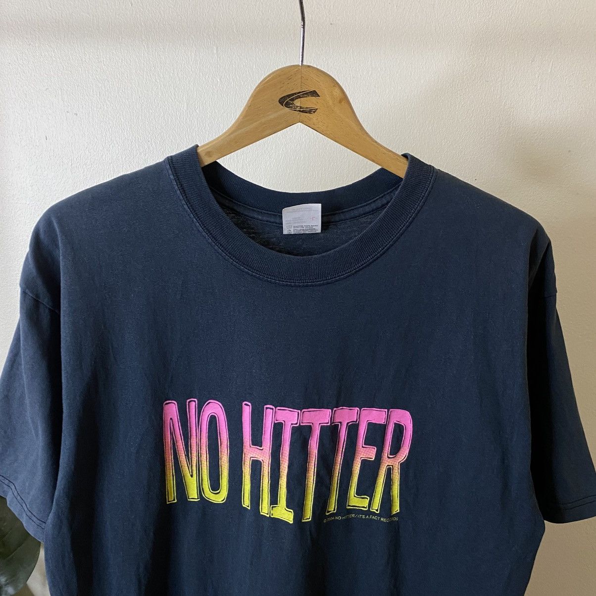 Vintage 2000s No Hitter Japanese Punk Band Its A Fact Records Tshirt Size US L / EU 52-54 / 3 - 2 Thumbnail