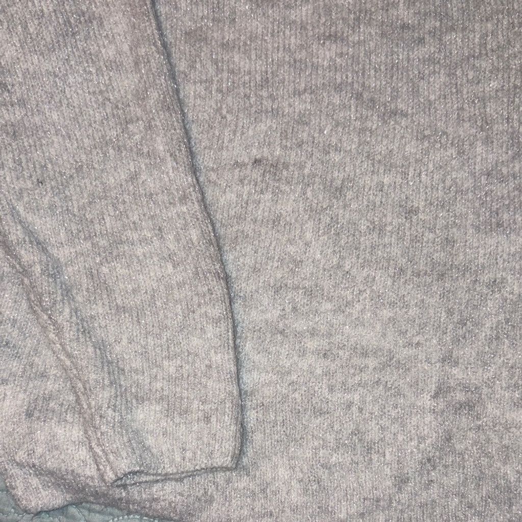 Express Express Silver Oversized V-Neck Sweater | EUC | Sz XS - M Size XS / US 0-2 / IT 36-38 - 5 Thumbnail