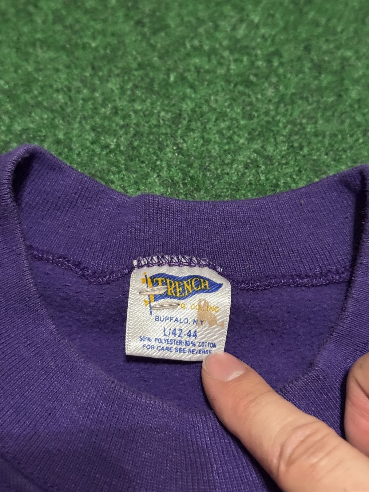 Vintage Vintage 90s Minnesota Vikings Large Retro Trench Sweatshirt Size US L / EU 52-54 / 3 - 3 Thumbnail