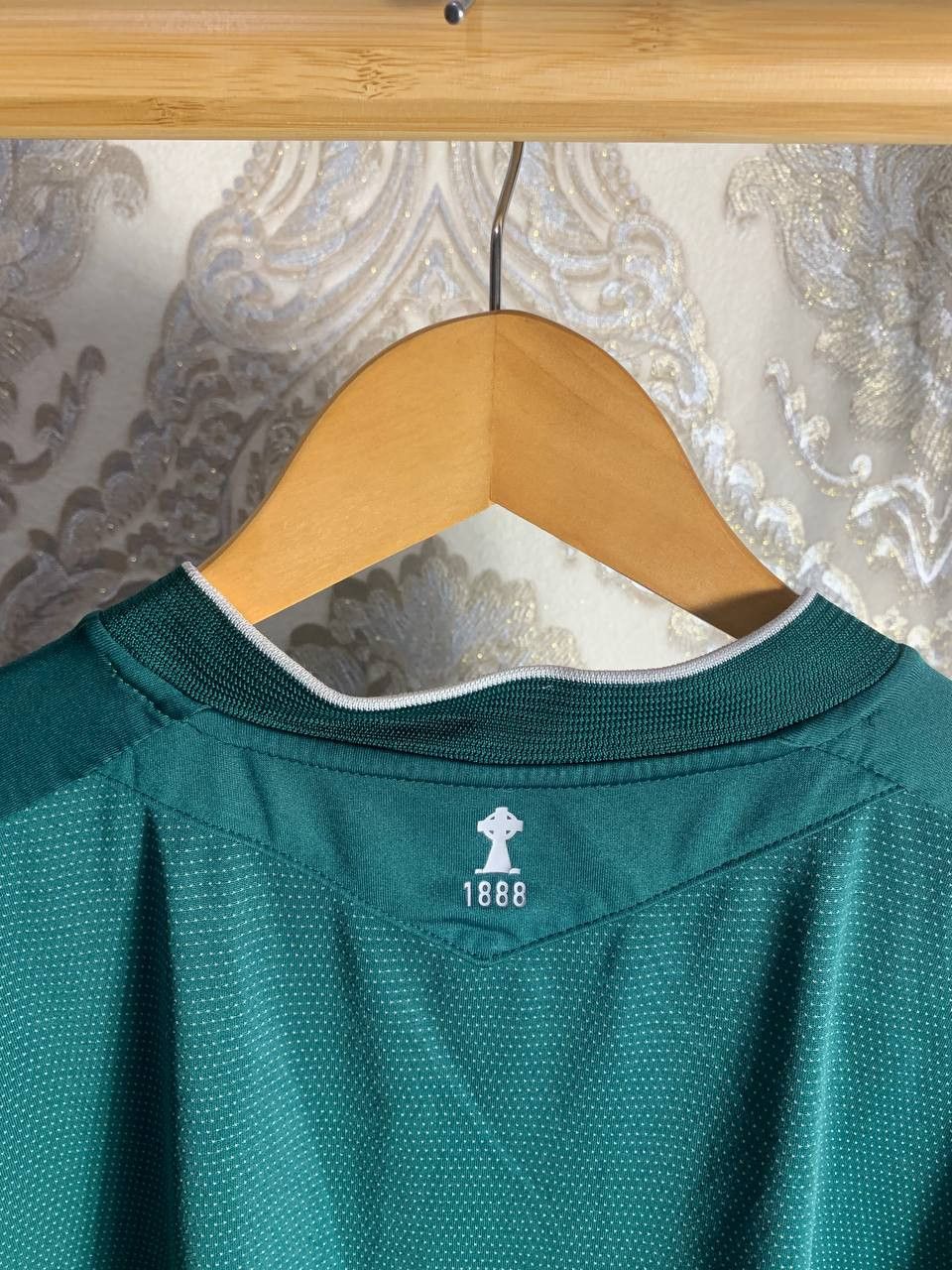 Umbro Vintage Umbro FC Celtic Scotland Soccer Jersey Retro Y2K Size US XXL / EU 58 / 5 - 6 Thumbnail