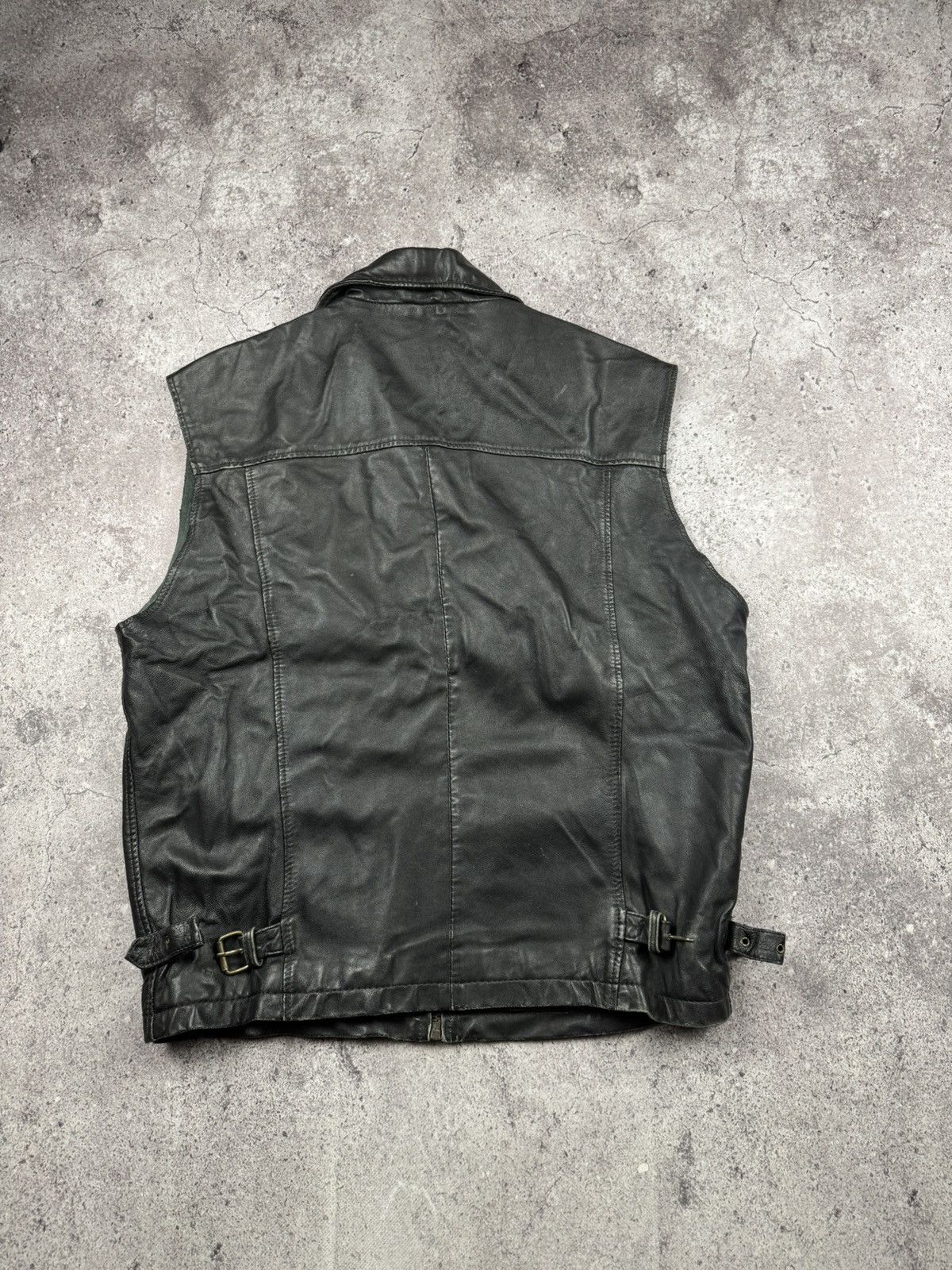Japanese Brand Vintage Leather Vest 90’s Distressed Biker Jacket Vest Y2K Size US L / EU 52-54 / 3 - 7 Thumbnail