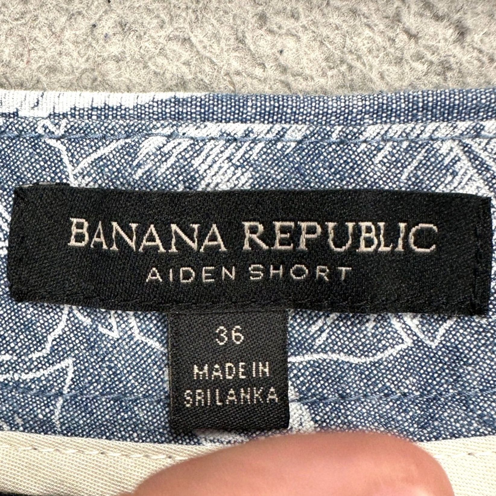 Banana Republic Banana Republic Mens Linen Blend Aiden Shorts 36 Blue Palm Leaves Khakis Casual Size US 36 / EU 52 - 4 Thumbnail