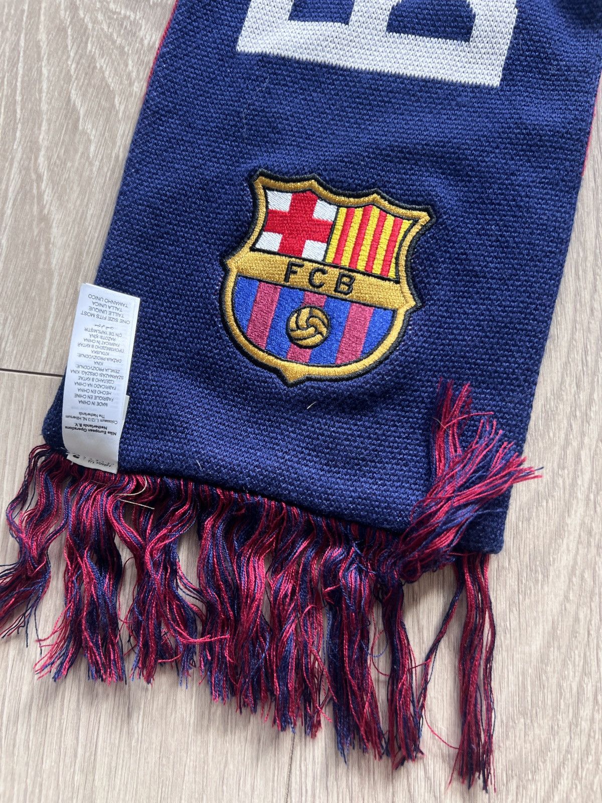 Nike × Vintage Vintage Nike Barcelona F.C. Scarf Soccer Futbol club fan Size ONE SIZE - 3 Thumbnail