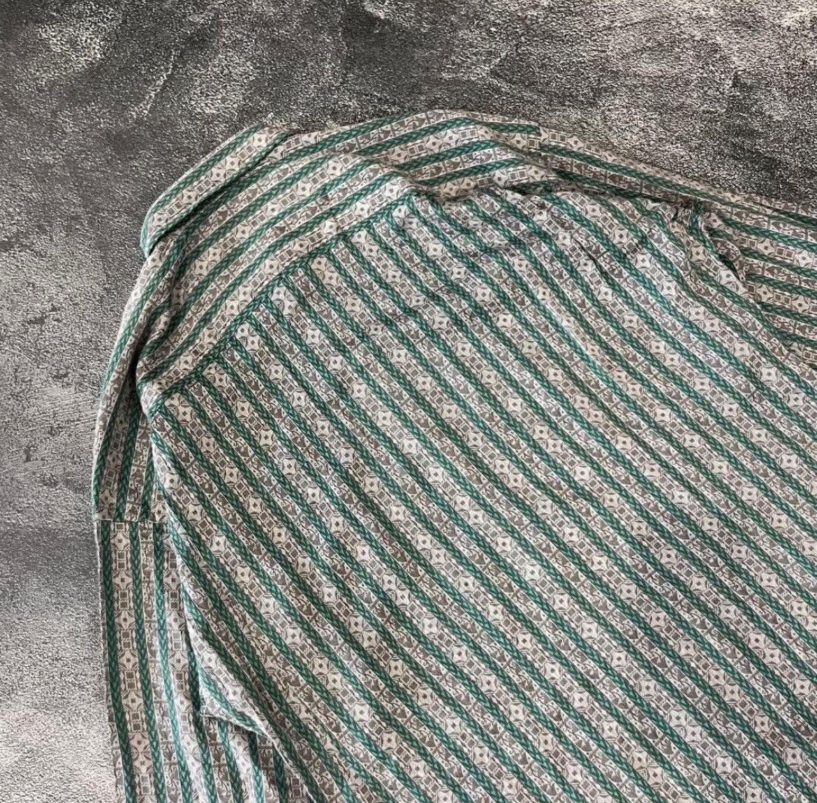 Givenchy Vintage Givenchy Shirt Size US L / EU 52-54 / 3 - 8 Thumbnail