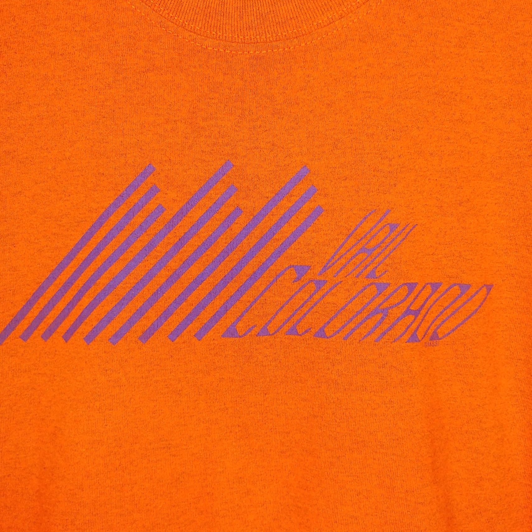 Gildan Vail Colorado Shirt XL Orange Purple Mountain Resort Ski Town Short Sleeve Mens Size US XL / EU 56 / 4 - 2 Thumbnail