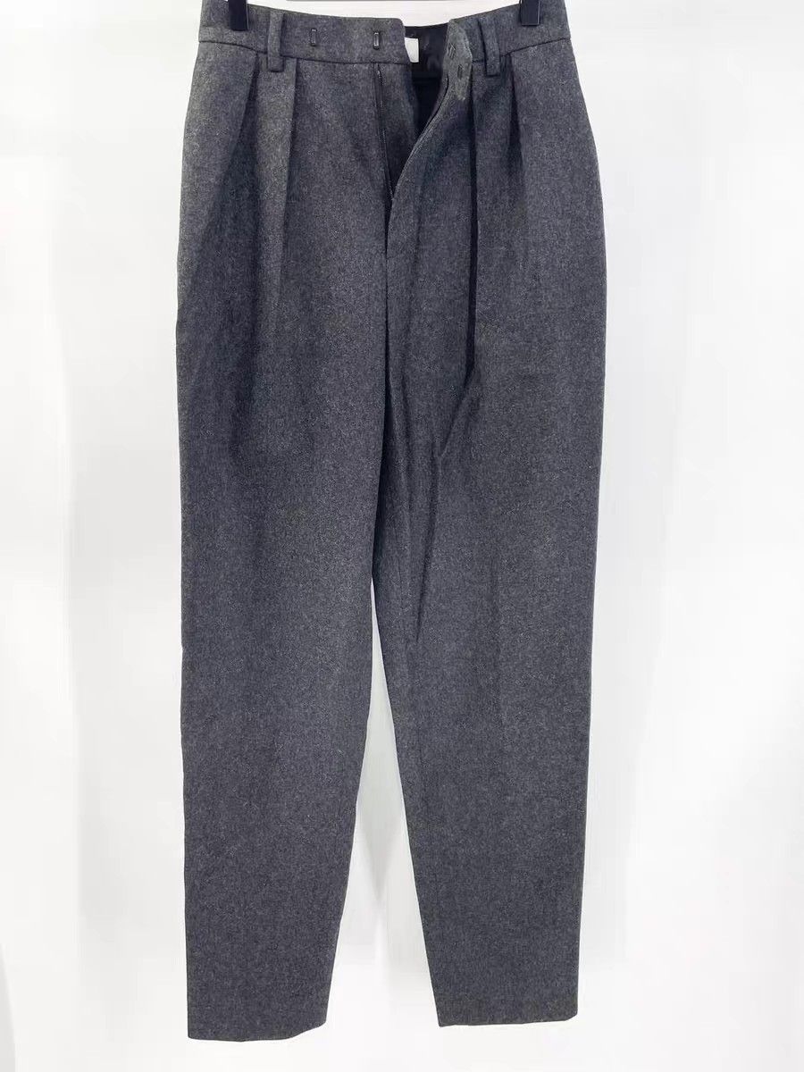 Celine CELINE Flannel grey origami slacks Size 25" / US 0 / IT 36 - 1 Thumbnail