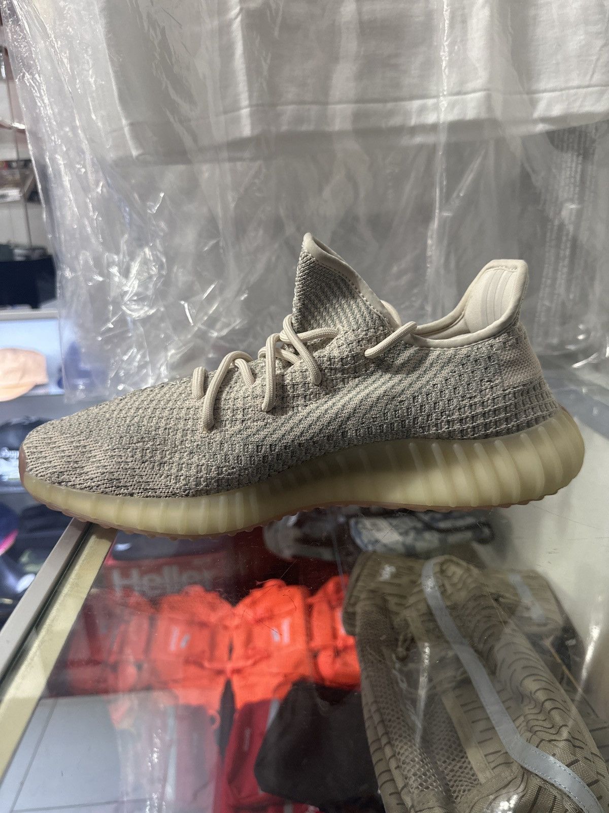 Yeezy Adidas Yeezy Boost 350 V2 "Citrin" Size US 11.5 / EU 44-45 - 2 Thumbnail