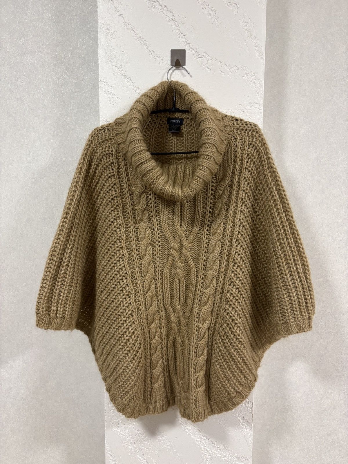 Purdey Knitted Poncho AW20 Acryl Mohair Wool