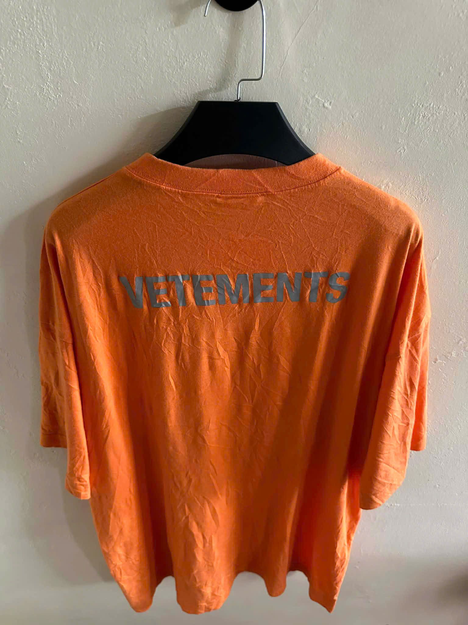 Vetements T SHIRT VETEMENS Size US M / EU 48-50 / 2 - 1 Thumbnail