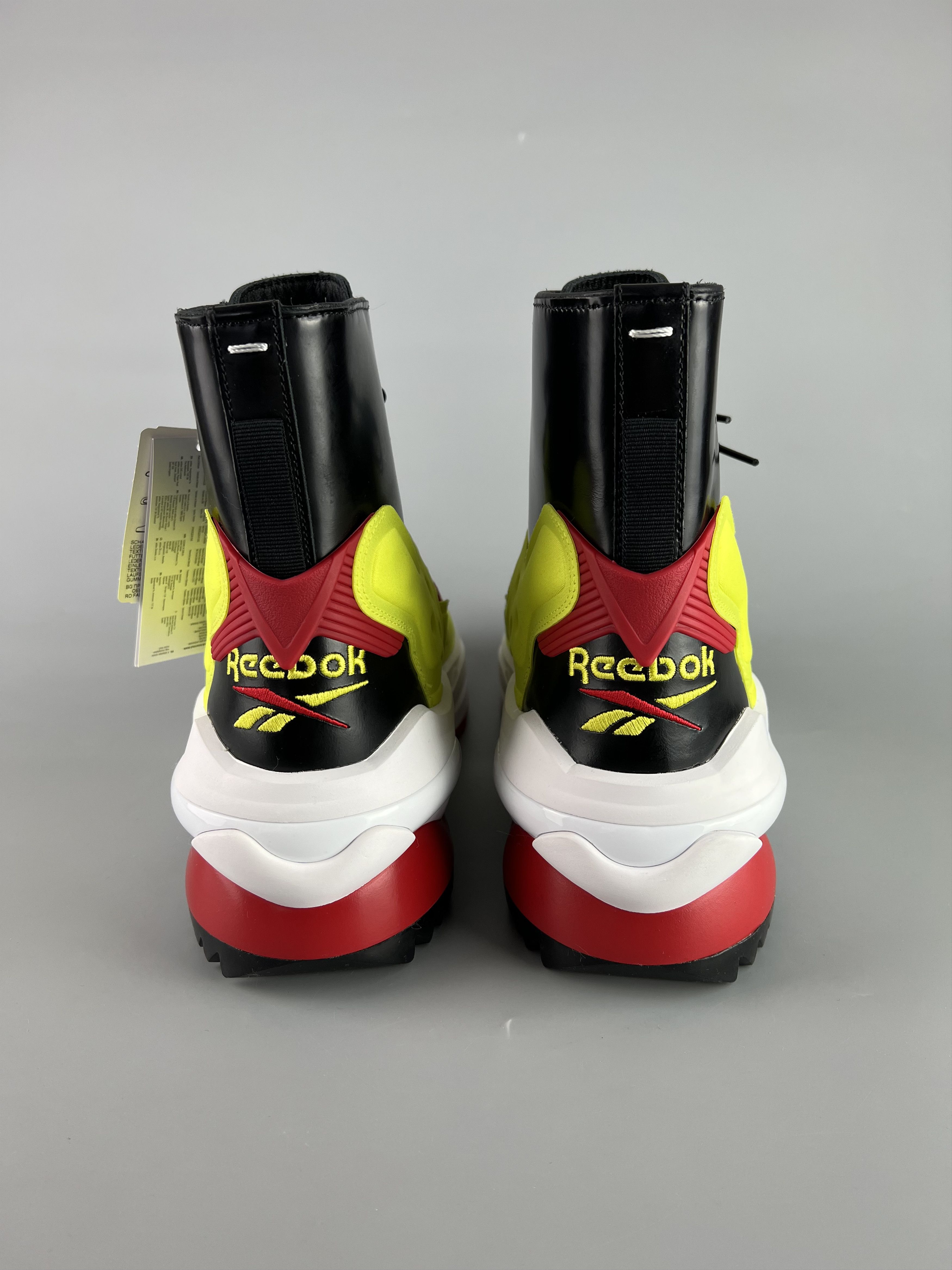 Maison Margiela × Reebok Maison Margiela X Reebok InstaPump Fury Tabi Sneakers US8.5 Size US 8.5 / EU 41-42 - 3 Thumbnail