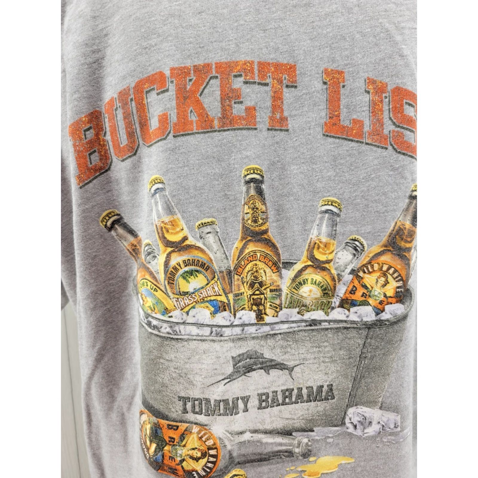Tommy Bahama Tommy Bahama Relax T-Shirt Men’s Size Medium Gray Cotton Blend Bucket List Beer Crew Neck Short Sleeve Solid Graphic Print Adults Mens Size US M / EU 48-50 / 2 - 7 Thumbnail