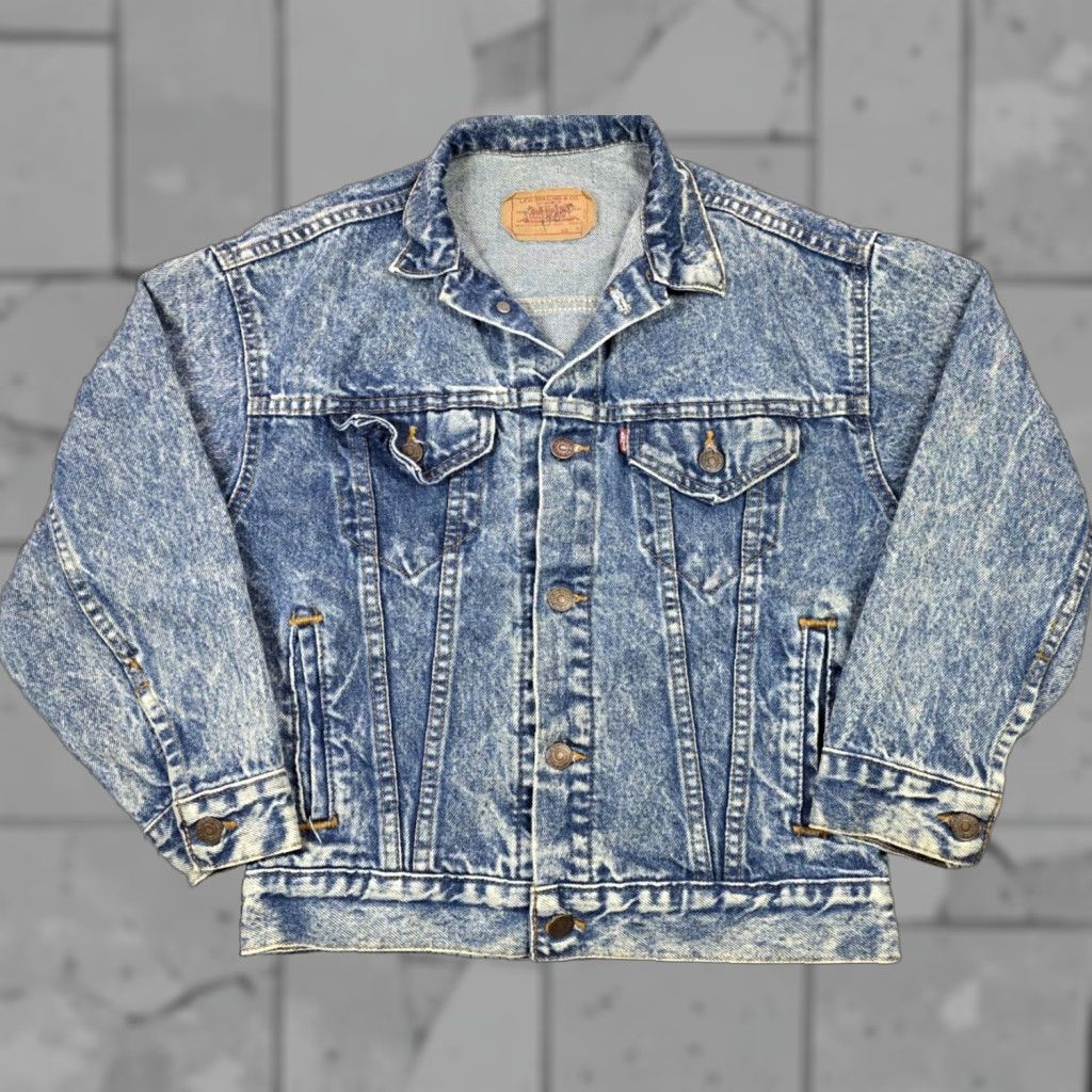 Levi's VINTAGE Levi’s Trucker Jacket Denim Stonewash 57508 80s 90s Mens Small Blue Distressed Logo Pockets Short Jean Jacket Size US 29 - 1 Thumbnail