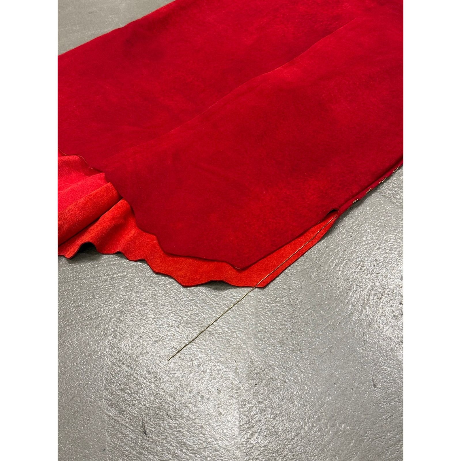 Roberto Cavalli Roberto Cavalli red suede leather skirt Size 30" / US 8 / IT 44 - 6 Thumbnail