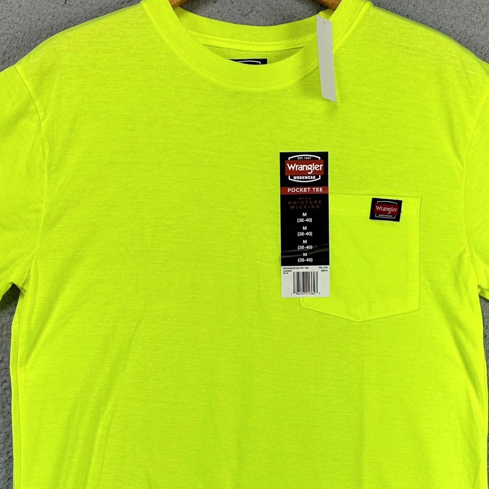 Wrangler Wrangler Workwear T-Shirt Mens Medium Neon Yellow Crewneck Short Sleeve Tee NEW Size US M / EU 48-50 / 2 - 2 Thumbnail
