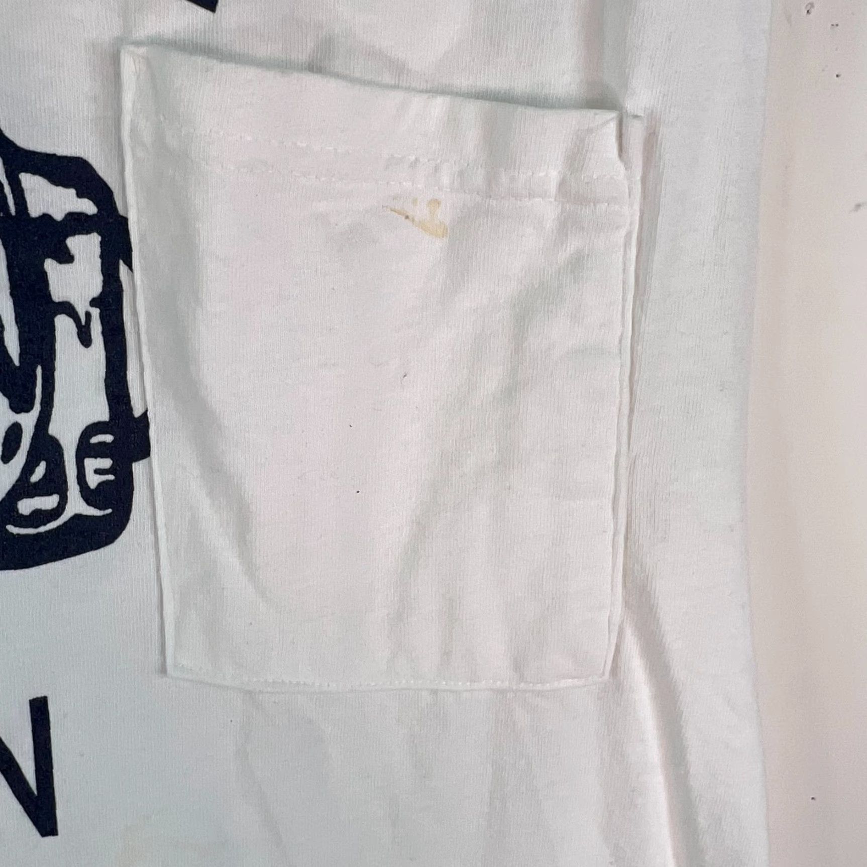 Vintage VINTAGE Zukey Lake Tavern Cut Off Shirt Mens Large White Solid Crew Neck Bar Theme Size US L / EU 52-54 / 3 - 3 Thumbnail