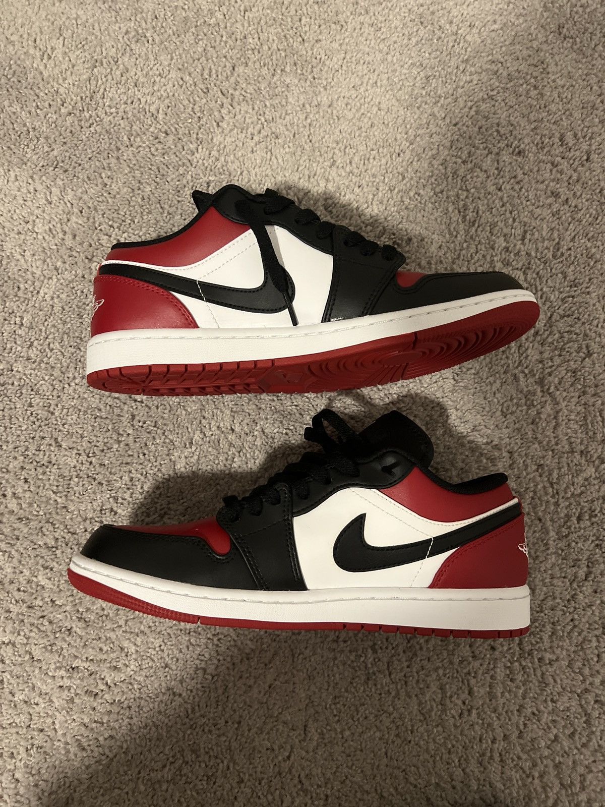 Jordan Brand × Nike Jordan 1 Low Bred Toe Size US 8.5 / EU 41-42 - 1 Thumbnail