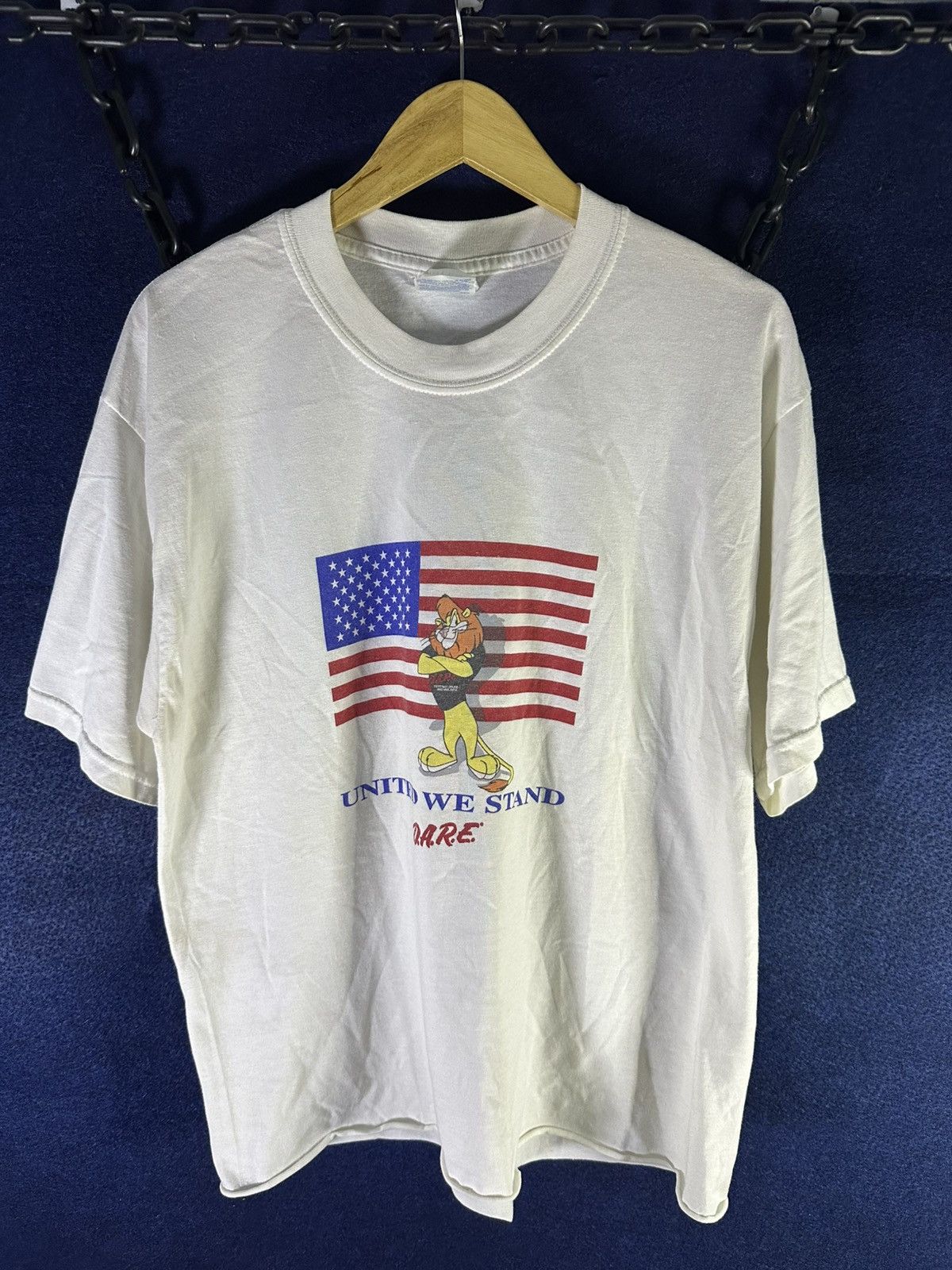 D.A.R.E D.A.R.E American Flag Y2K Distressed T-Shirt Size US L / EU 52-54 / 3 - 1 Thumbnail