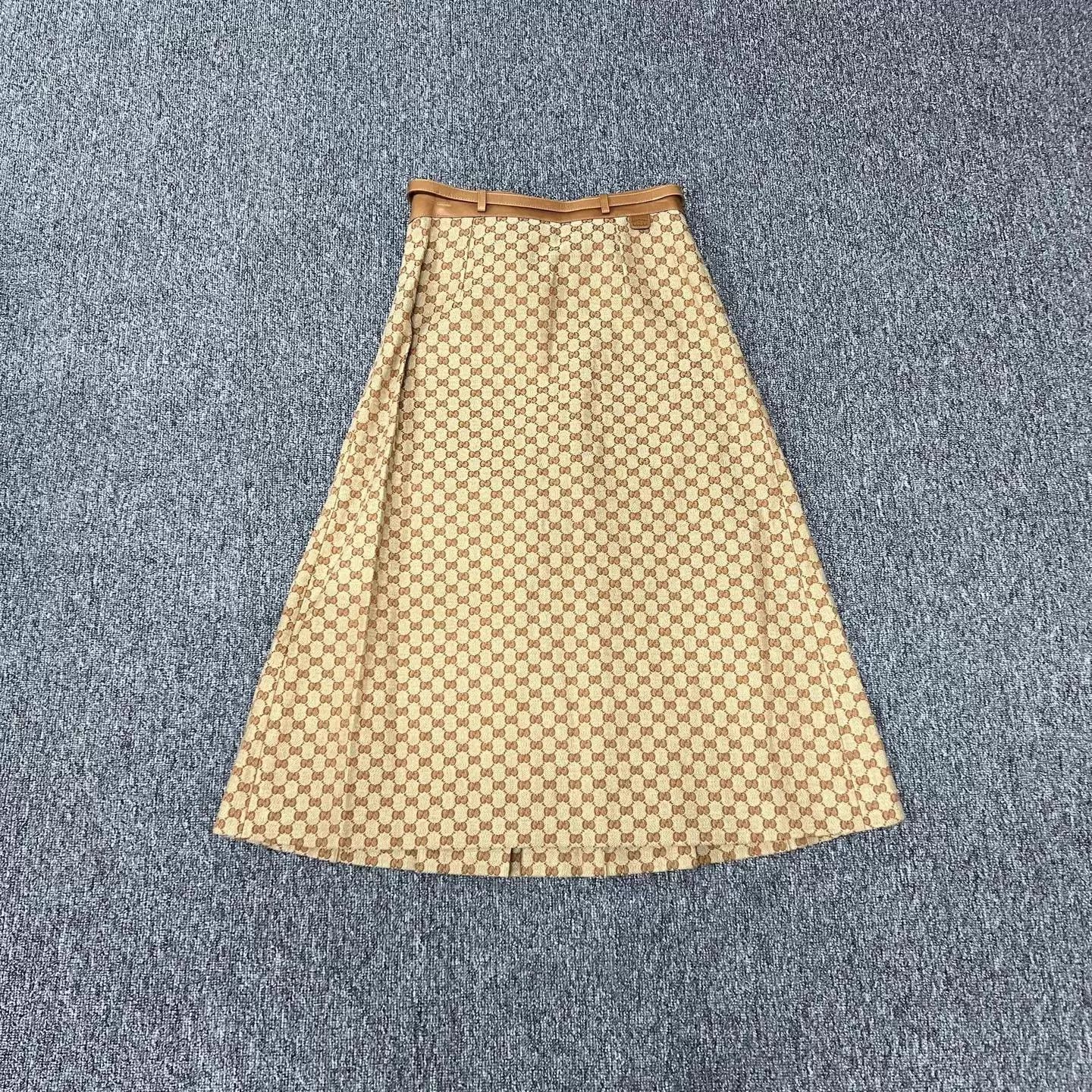 Gucci Gucci GG Monogram Leather Panel Belted Skirt 42 New W/Tags Size 28" / US 6 / IT 42 - 2 Thumbnail