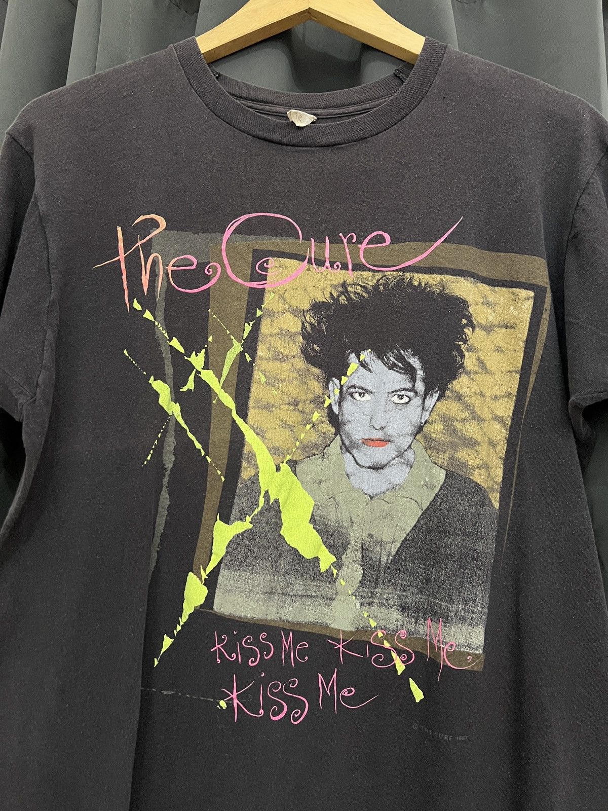 Band Tees Vintage 80’s 1987 The Cure Kiss me Kiss Me Kiss Me rare tee Size US L / EU 52-54 / 3 - 1 Thumbnail
