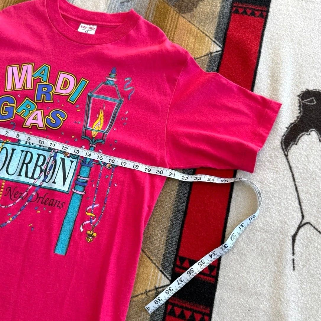TEE JAYS VINTAGE 90s Mardi Gras Bourbon Street New Orleans Tee Jays T-Shirt L Pink Men Short Sleeve Size Large Party Beer 90s Womens Mens Girls Boys Size US L / EU 52-54 / 3 - 5 Thumbnail