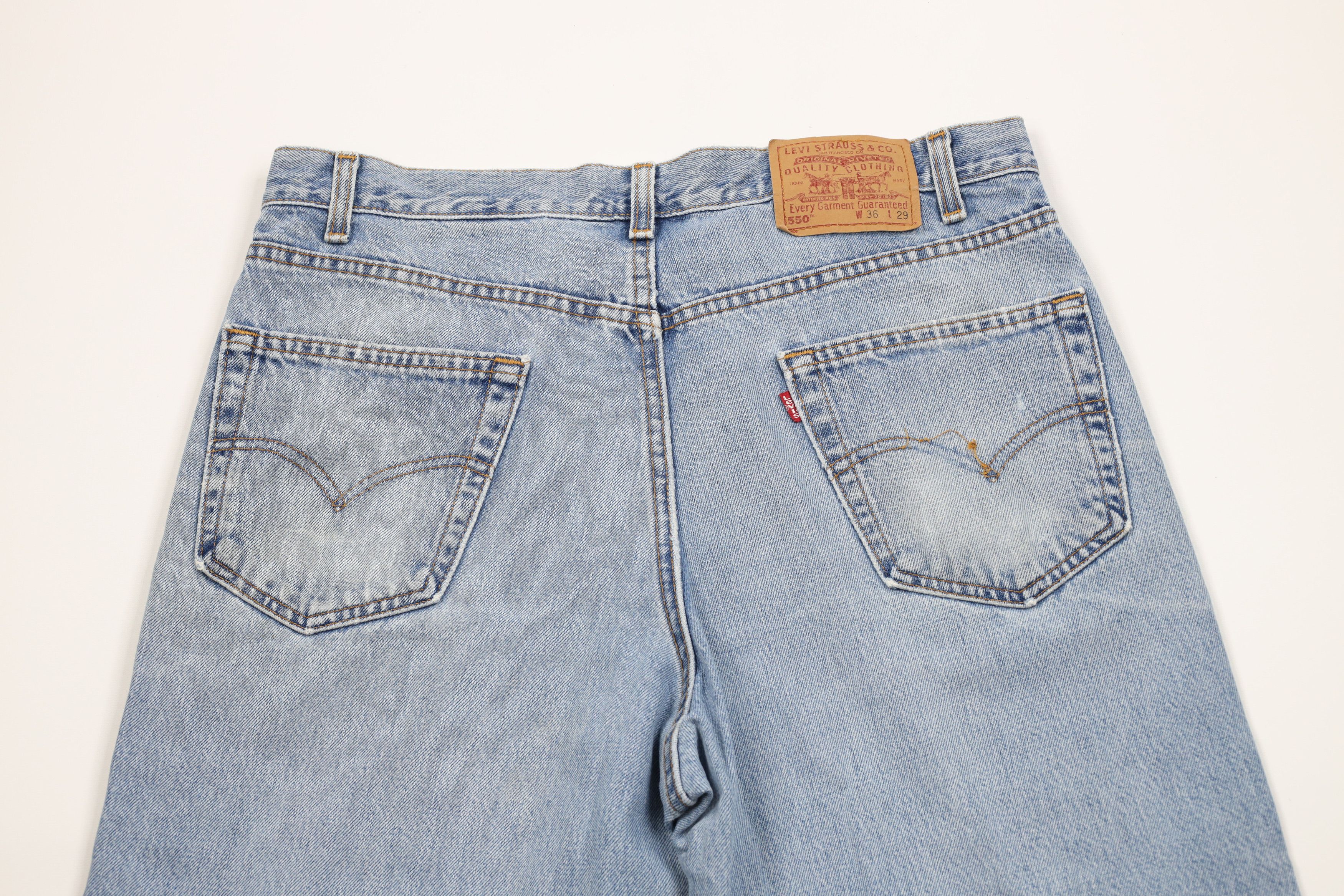 Levi's × Vintage Vintage Y2K 2001 Levis 550 Relaxed Fit Denim Jeans USA Size US 36 / EU 52 - 12 Thumbnail