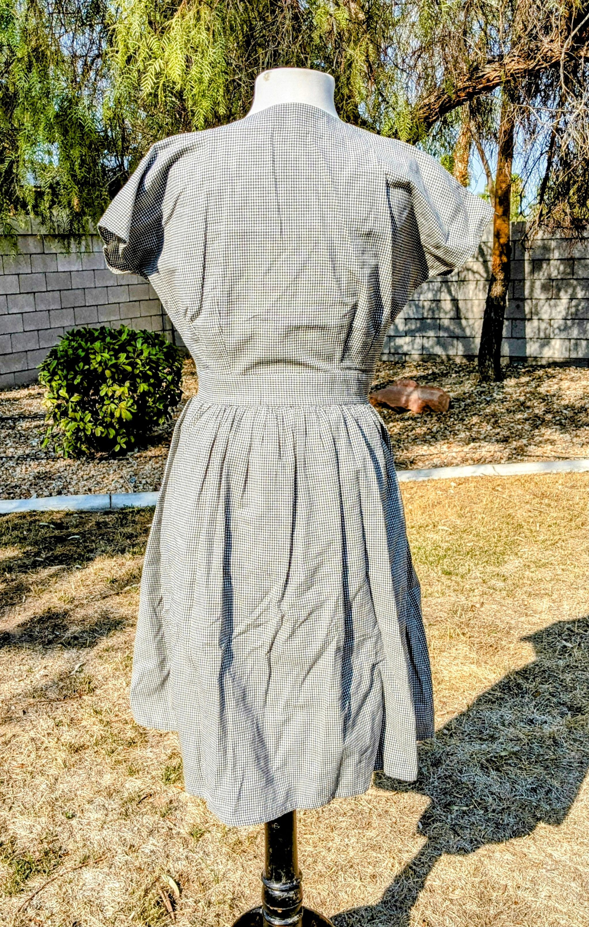 Other Vintage Full-button MCM Gingham Fit & Flare Petite Dress Size M / US 6-8 / IT 42-44 - 4 Thumbnail
