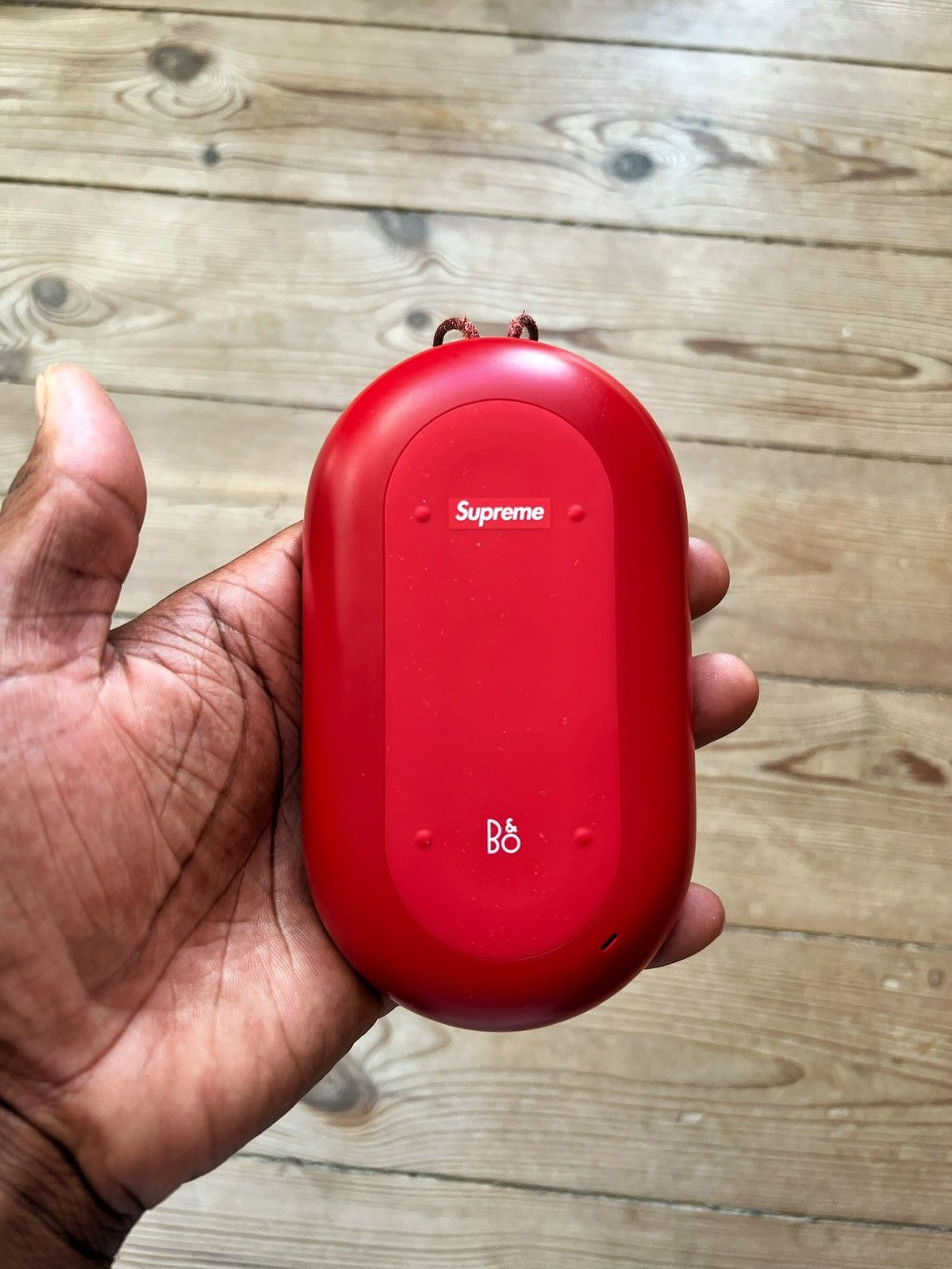 Supreme Supreme x Bang & Olufsen Speaker Size ONE SIZE - 2 Thumbnail