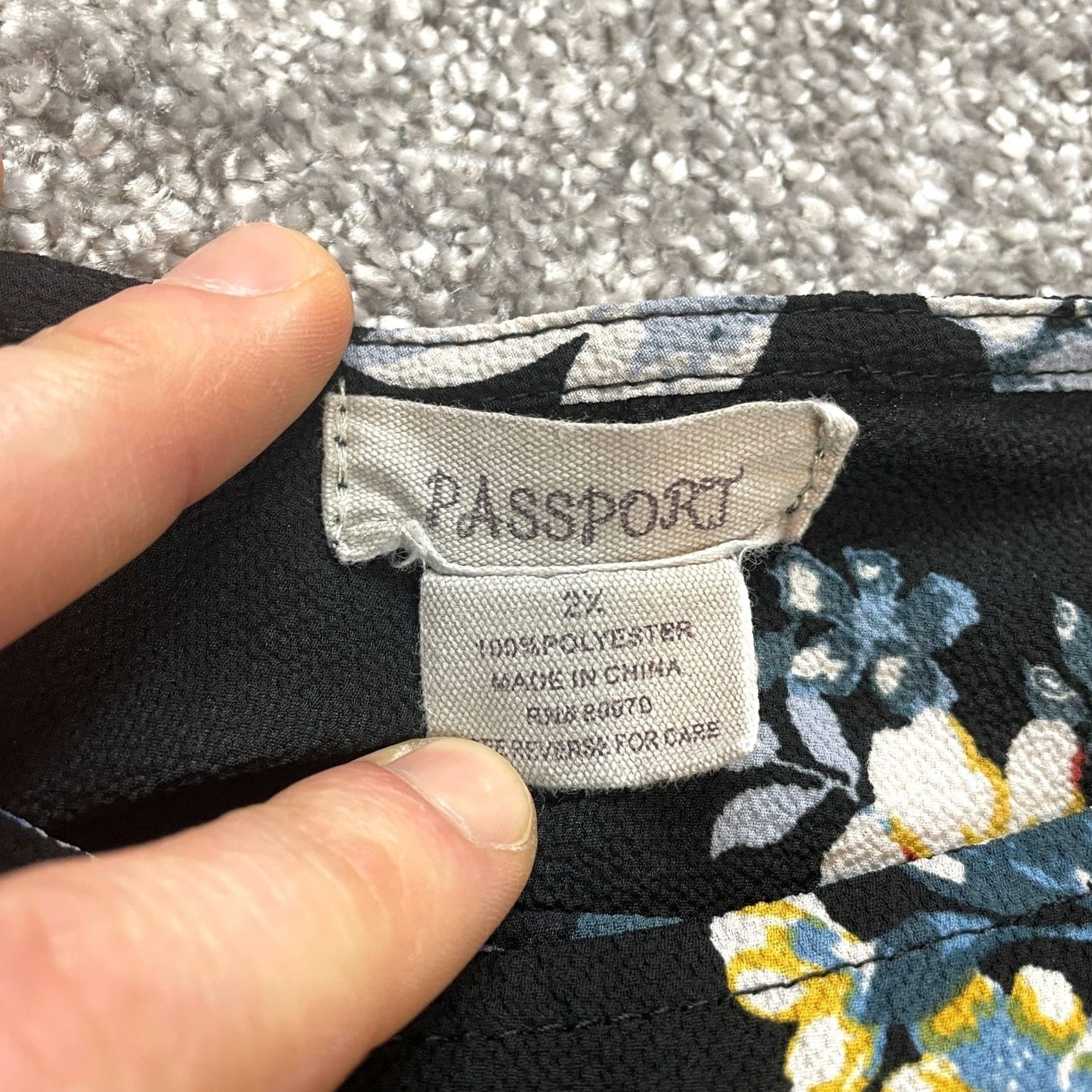 Vintage Passport Blouse Top womens 2X Black Floral Short Sleeve Ladies Hip Tie Knot Soft Size XXL / US 16-18 / IT 52-54 - 2 Thumbnail