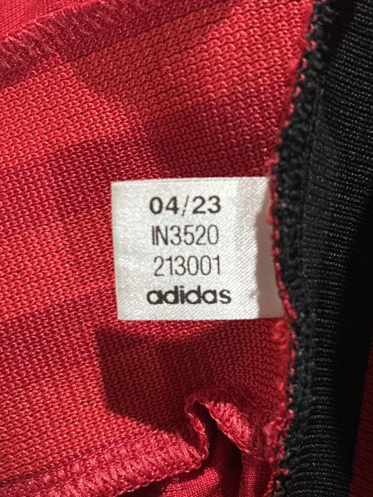 Adidas Manchester United 23/24 Wan Bissaka Size US M / EU 48-50 / 2 - 8 Thumbnail