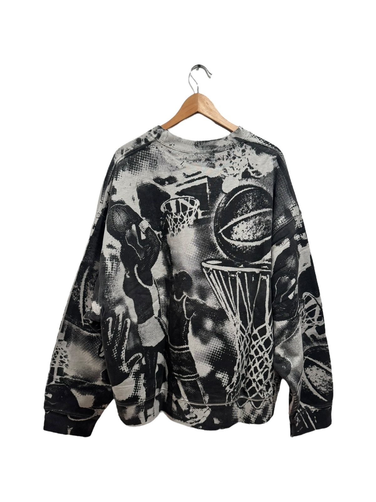Cactus Plant Flea Market × Nike Cactus Plant Flea Market x Nike Hoops Crewneck Light Bone Size US XL / EU 56 / 4 - 8 Thumbnail