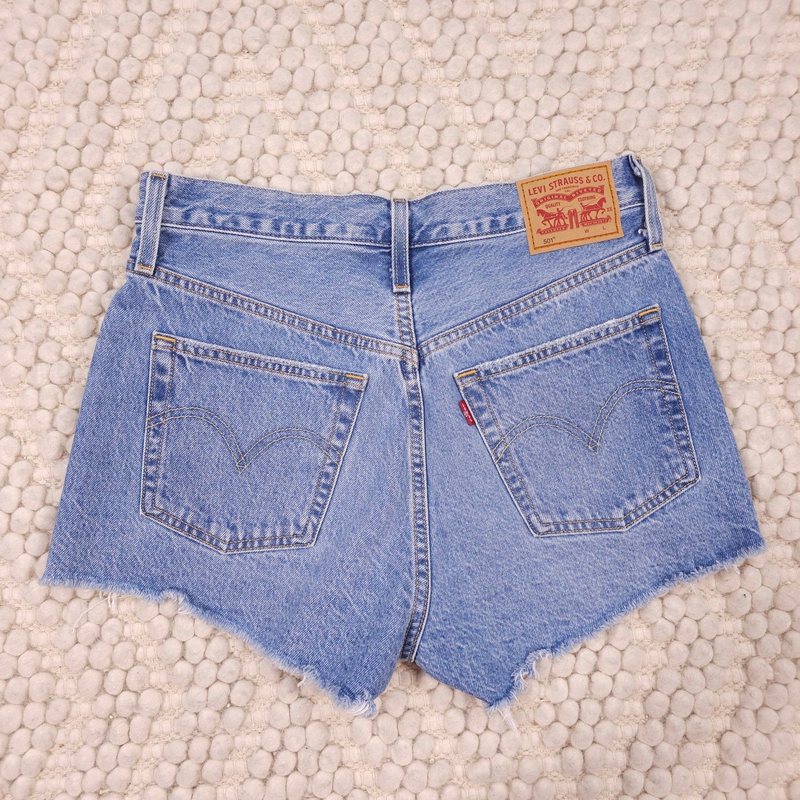 Levi's Levi’s 501 High Rise Med Wash Denim Shorts Sz 28 Size 28" / US 6 / IT 42 - 7 Thumbnail