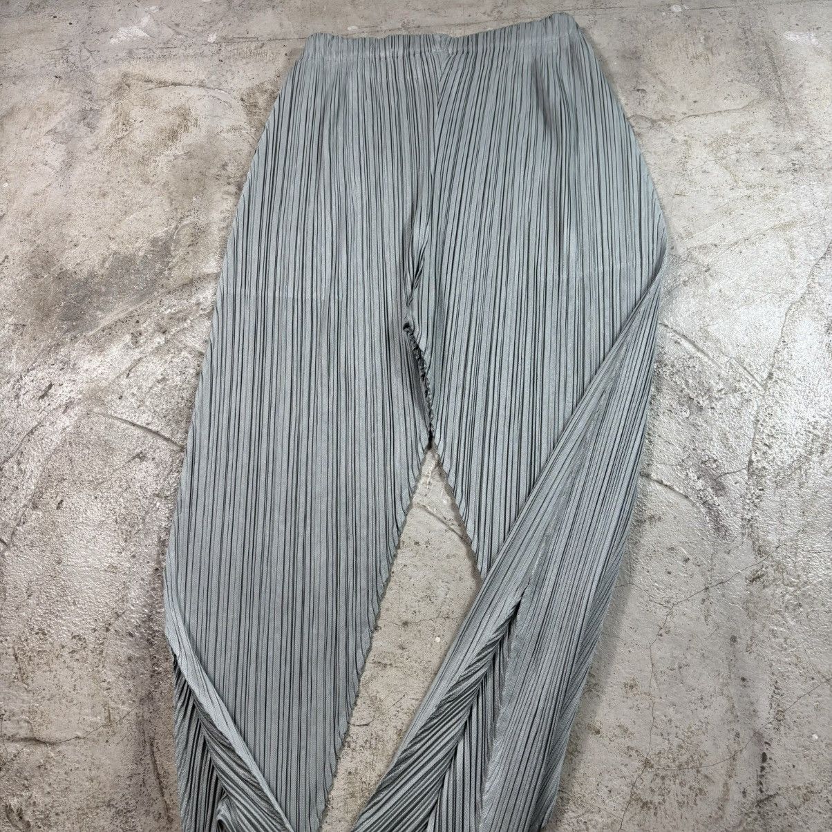 Pleats Please Issey Miyake Pleats Please Issey Miyake - Pleated Trouser ( Teal Green ) Size 32" / US 10 / IT 46 - 4 Thumbnail
