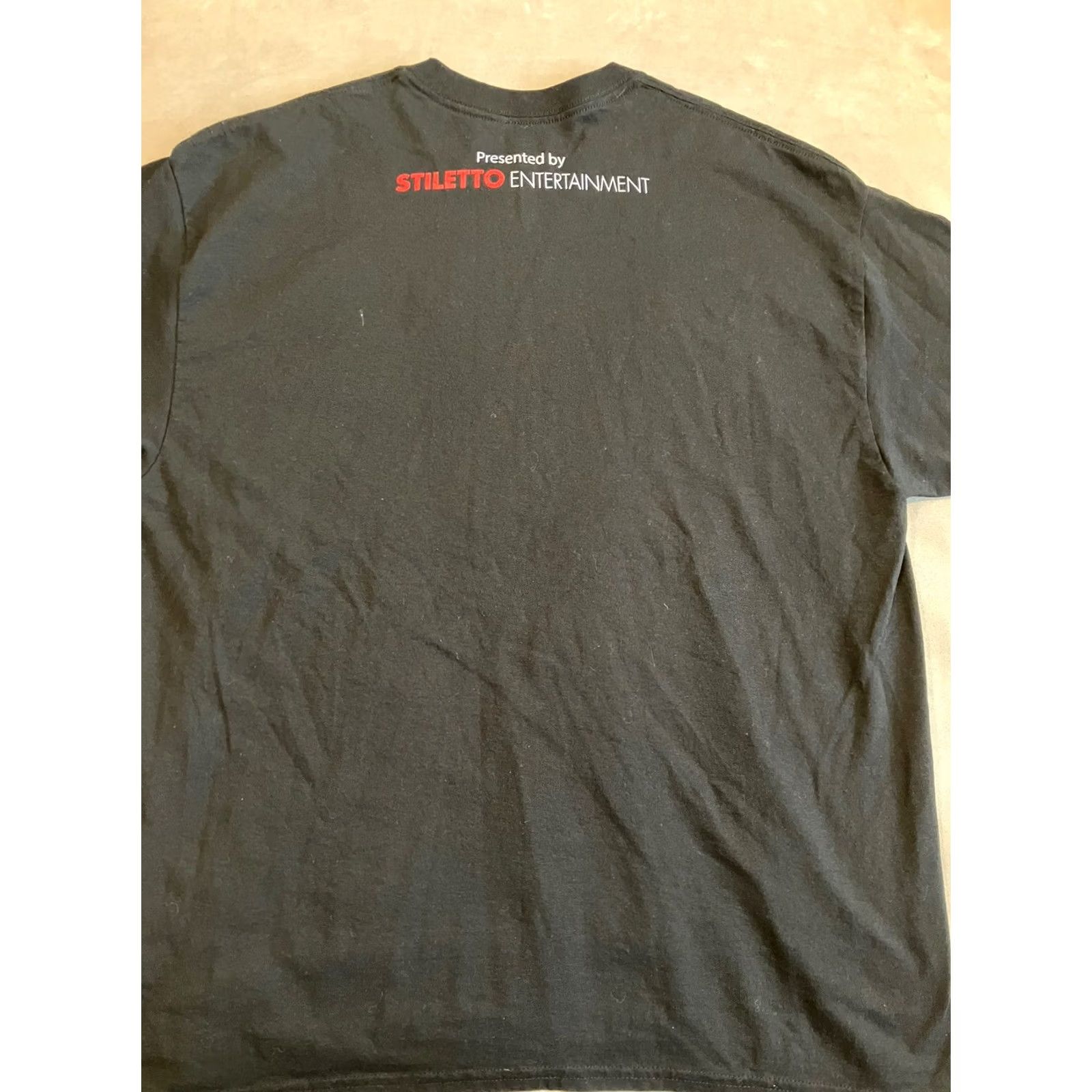 Gildan THE LAST MANILOW CREW Barry Manilow T Shirt Broadway Show RARE Size XL Size US XL / EU 56 / 4 - 4 Thumbnail