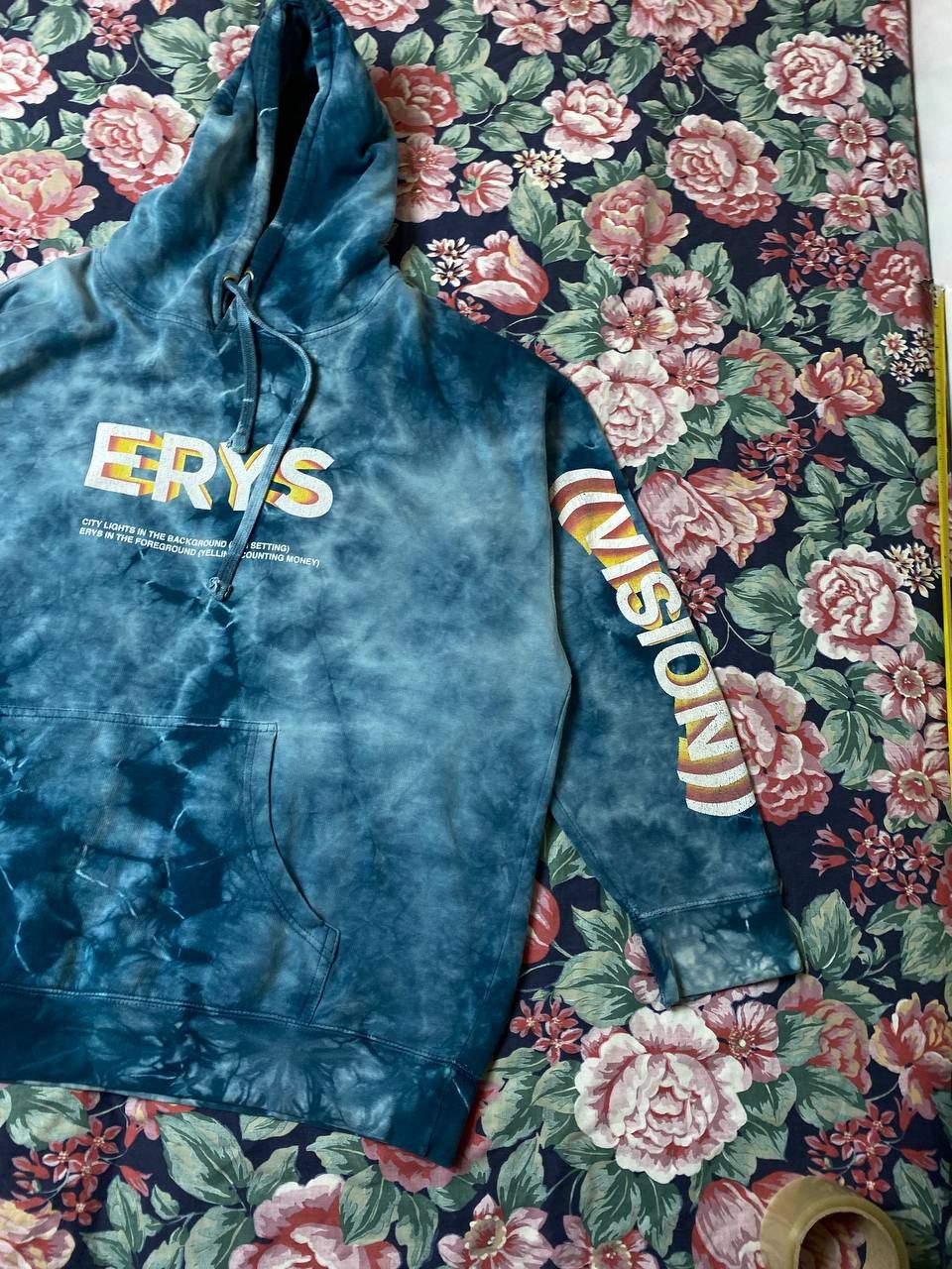 Vintage MSFTSrep SYRE/ERYS Vision Album RARE Graphic Tour Hoodie Size US XXL / EU 58 / 5 - 4 Thumbnail