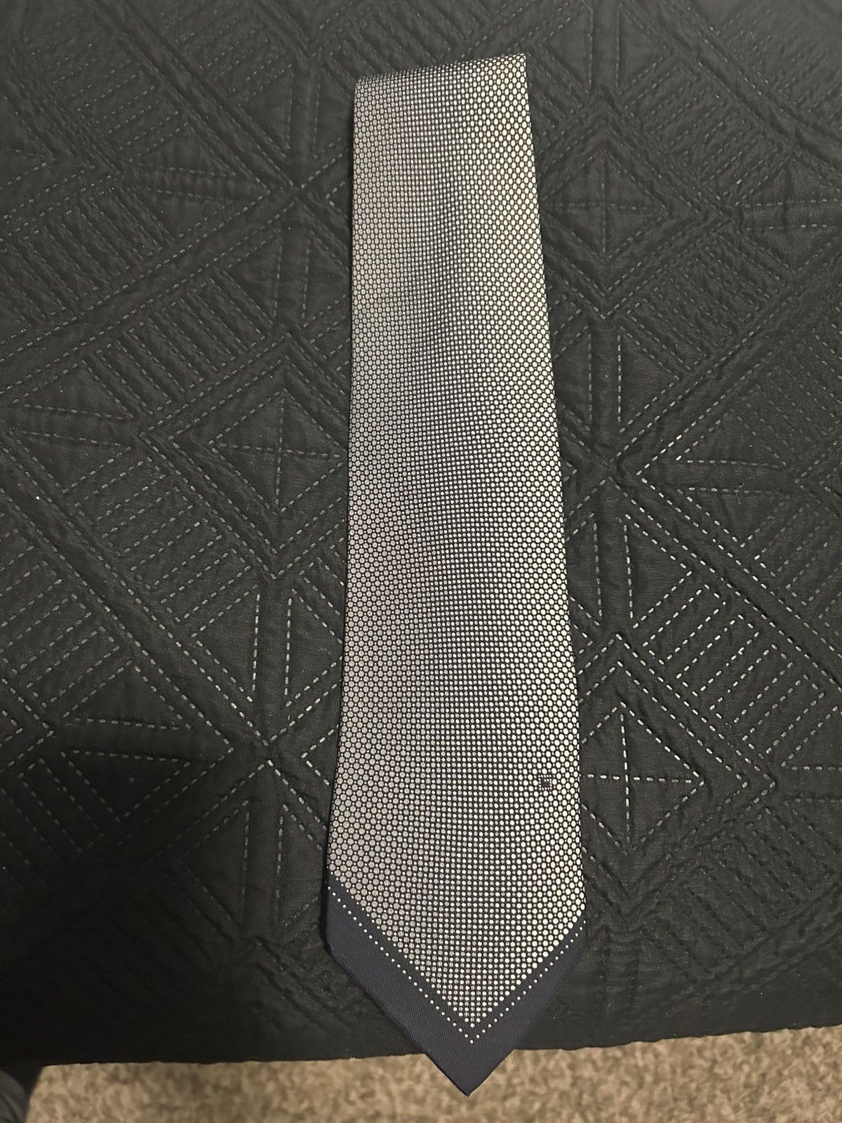 Gucci Gucci 100% Silk Made in Italy Geometric Tie Size ONE SIZE - 3 Thumbnail