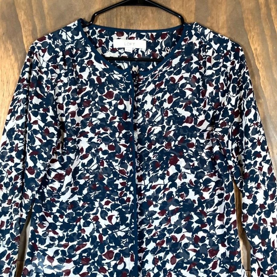 Ann Taylor Ann Taylor LOFT Womens Blouse Multi Floral Sheer Button Down Long Sleeve XS Size XS / US 0-2 / IT 36-38 - 2 Thumbnail