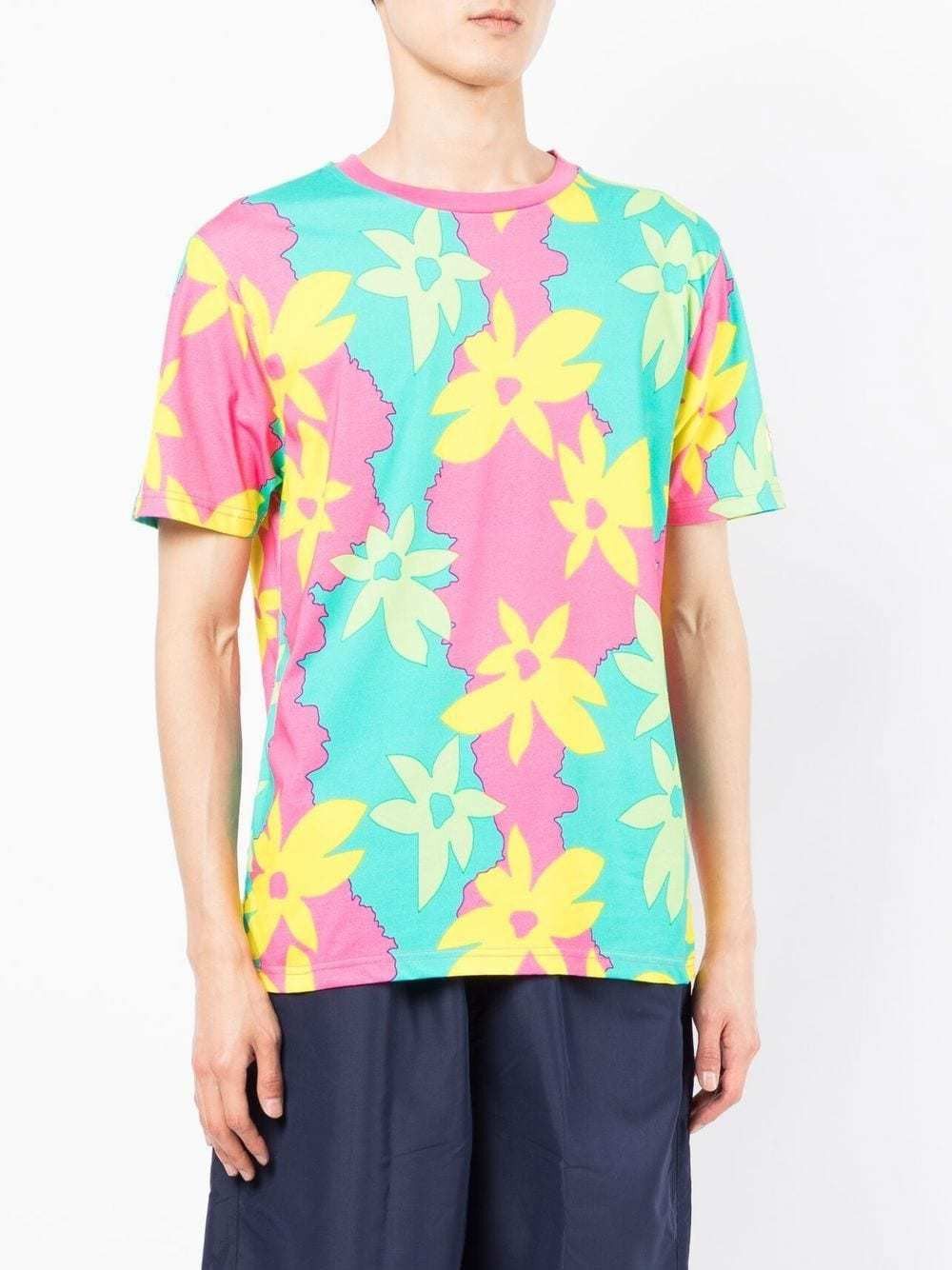 Moschino o1y0225 T-Shirt in Multicolor Size US XS / EU 42 / 0 - 1 Thumbnail