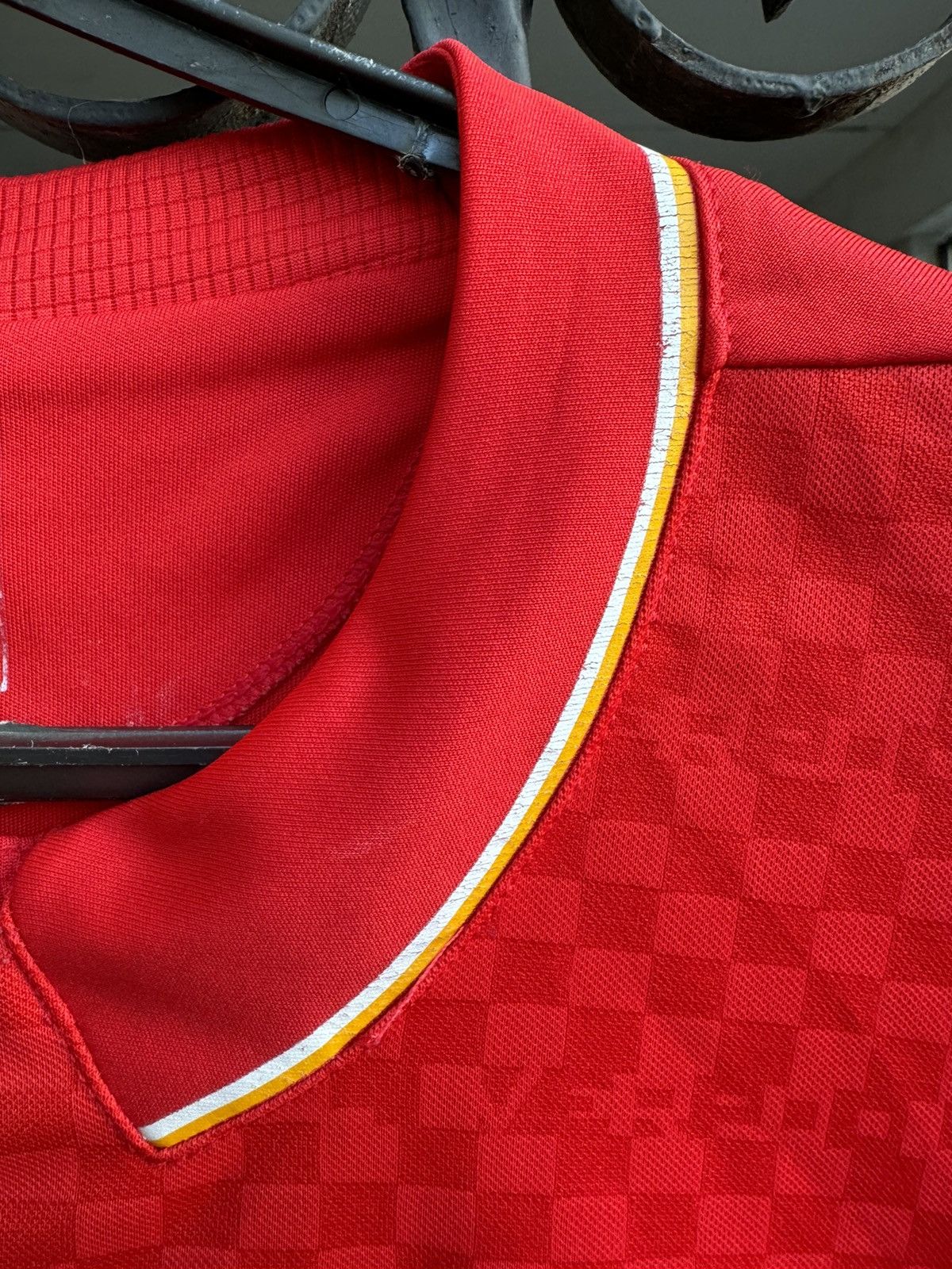 New Balance Liverpool 2015/2016 Home Jersey Coutihno Blokecore Size US M / EU 48-50 / 2 - 15 Thumbnail