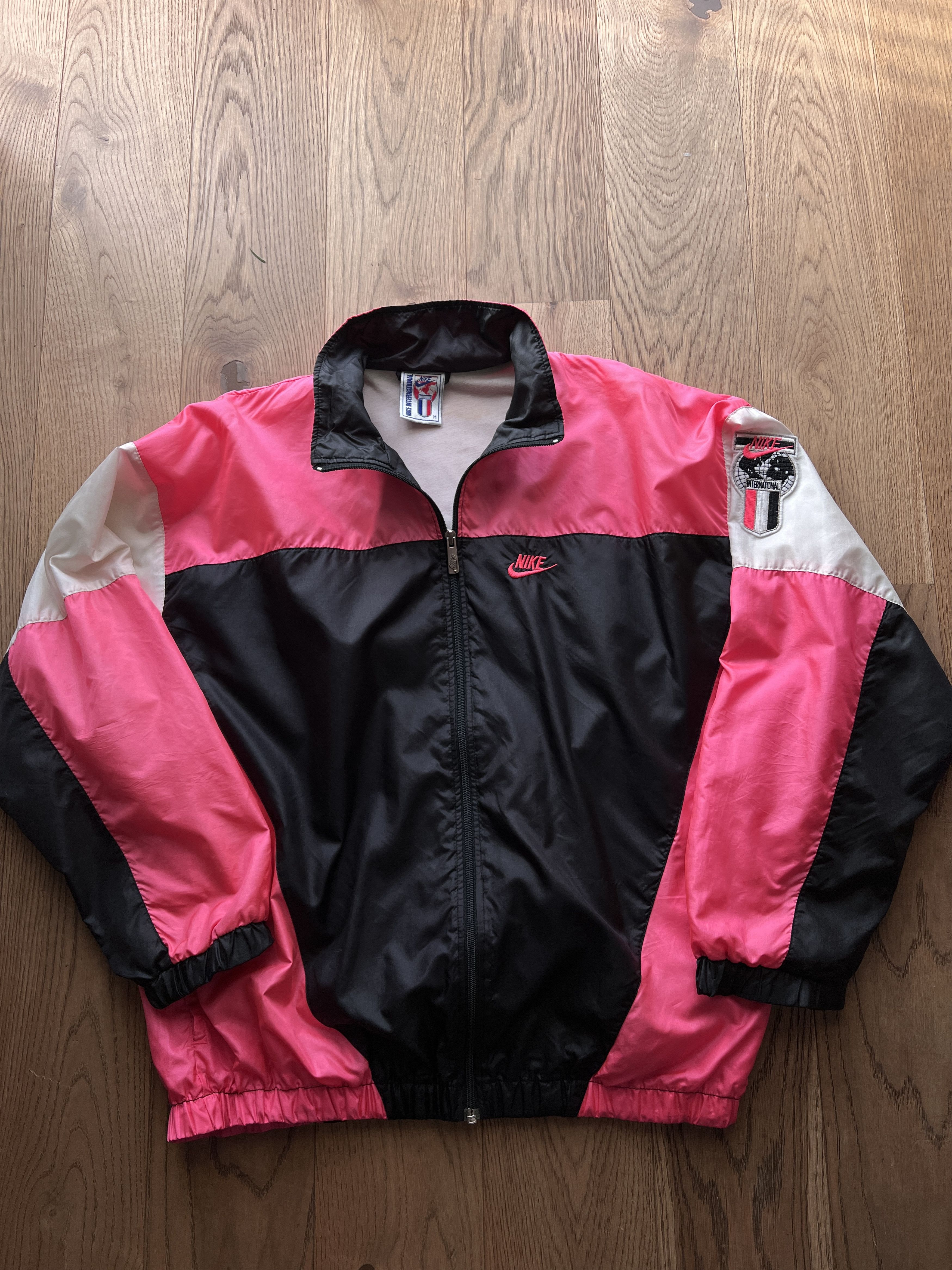 Nike Rare! Nike International 1980s nylon track top retro jacket Size US M / EU 48-50 / 2 - 6 Thumbnail