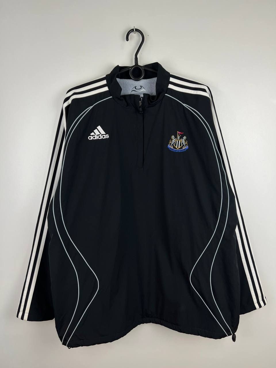 Vintage New Castle Adidas vintage reversible jacket size L Size US L / EU 52-54 / 3 - 8 Thumbnail