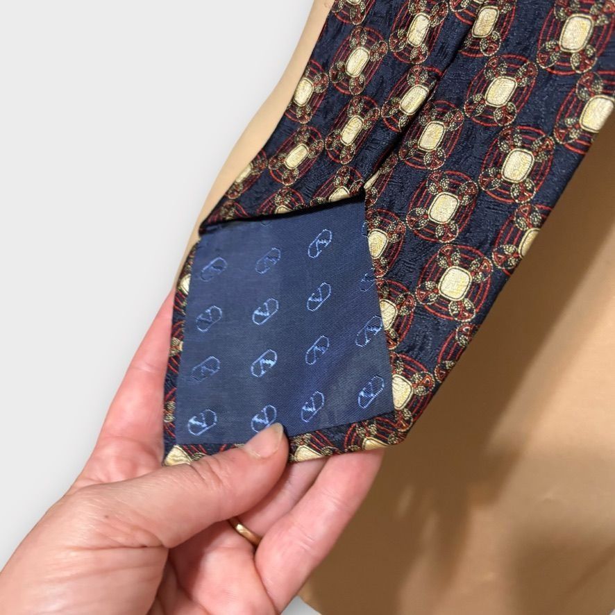 Valentino Vintage Valentino Tie Navy Blue Red Silk Classic Preppy Luxu Size ONE SIZE - 3 Thumbnail