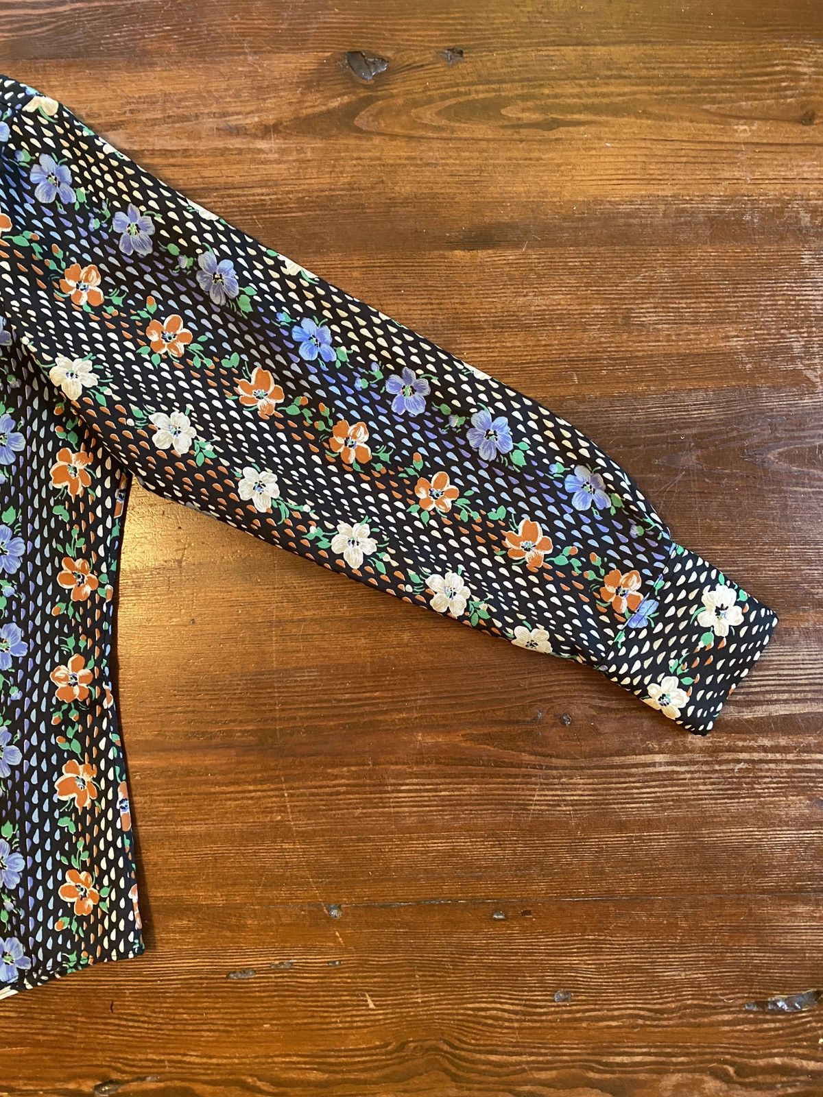 Retrofit × Vintage Vintage 60s/70s Kmart Flowers All Over Polyester Button Up Size M / US 6-8 / IT 42-44 - 8 Thumbnail