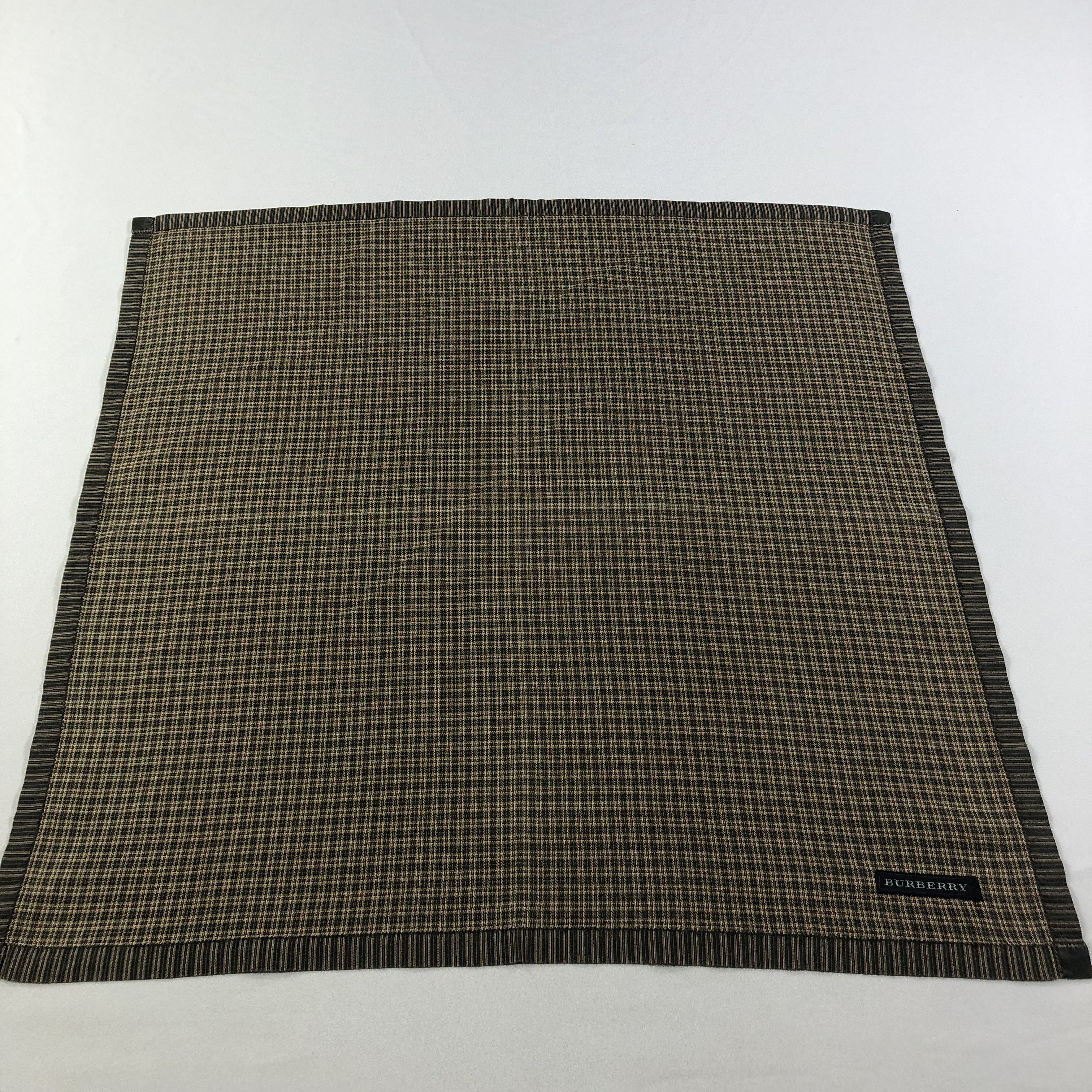 Burberry Burberry Handkerchief Neckerchief Bandana H1831 Size ONE SIZE - 2 Thumbnail