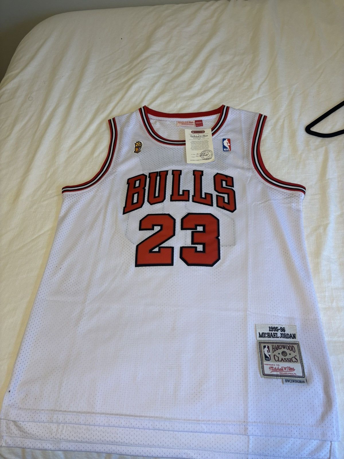 Mitchell & Ness Michael Jordan Mitchell & ness white Chicago Bulls jersey Size US XXL / EU 58 / 5 - 1 Thumbnail